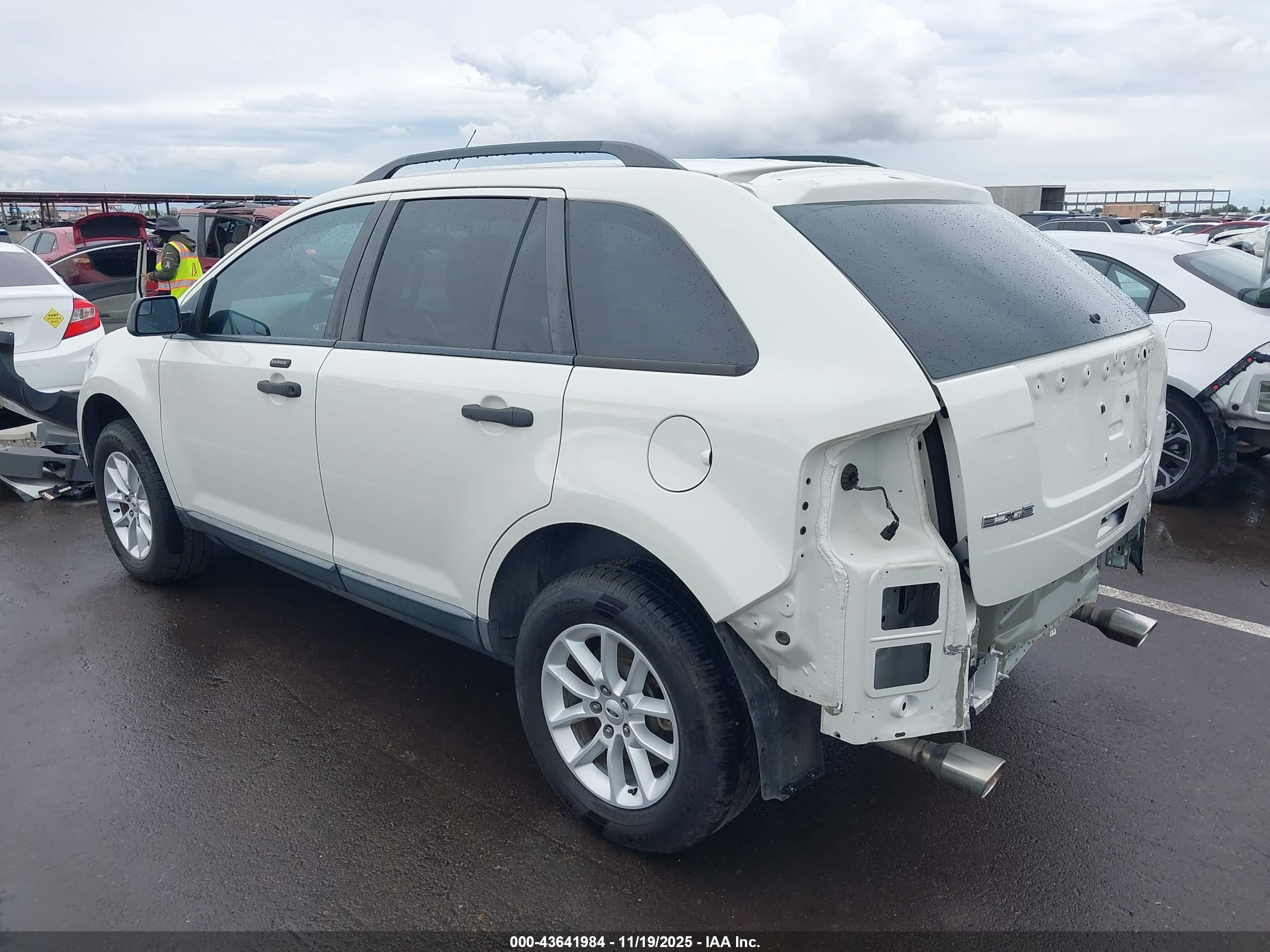 FORD EDGE image 3