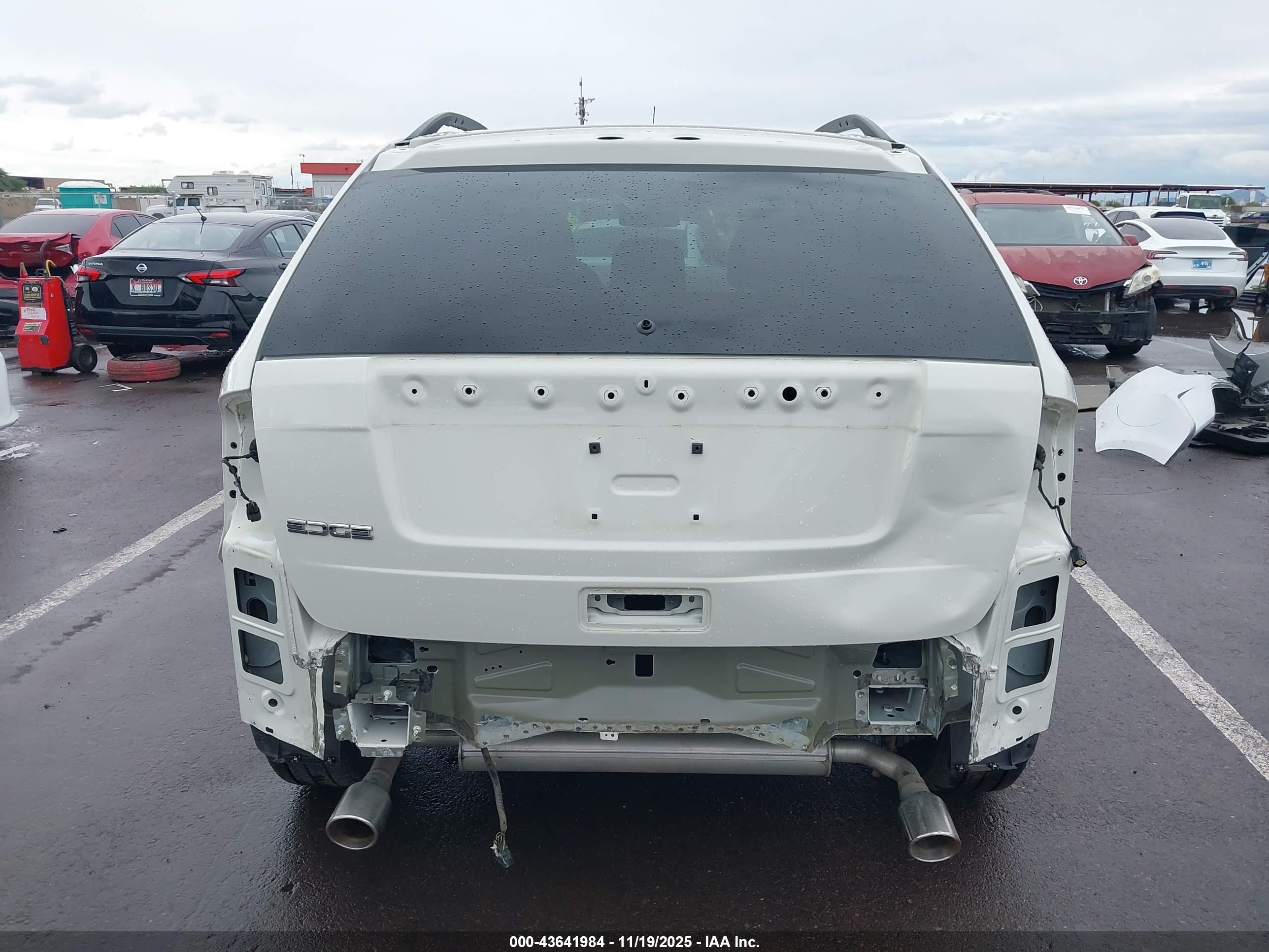 FORD EDGE image 6
