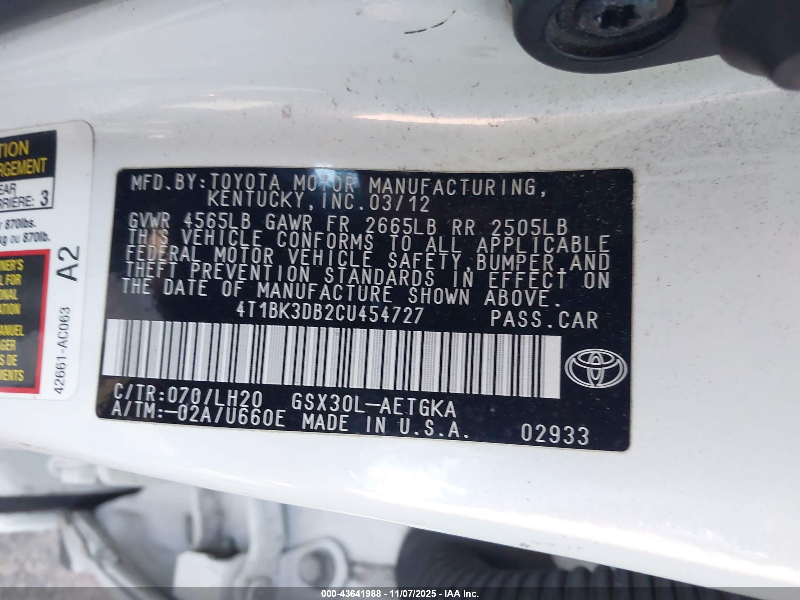 TOYOTA AVALON image 9