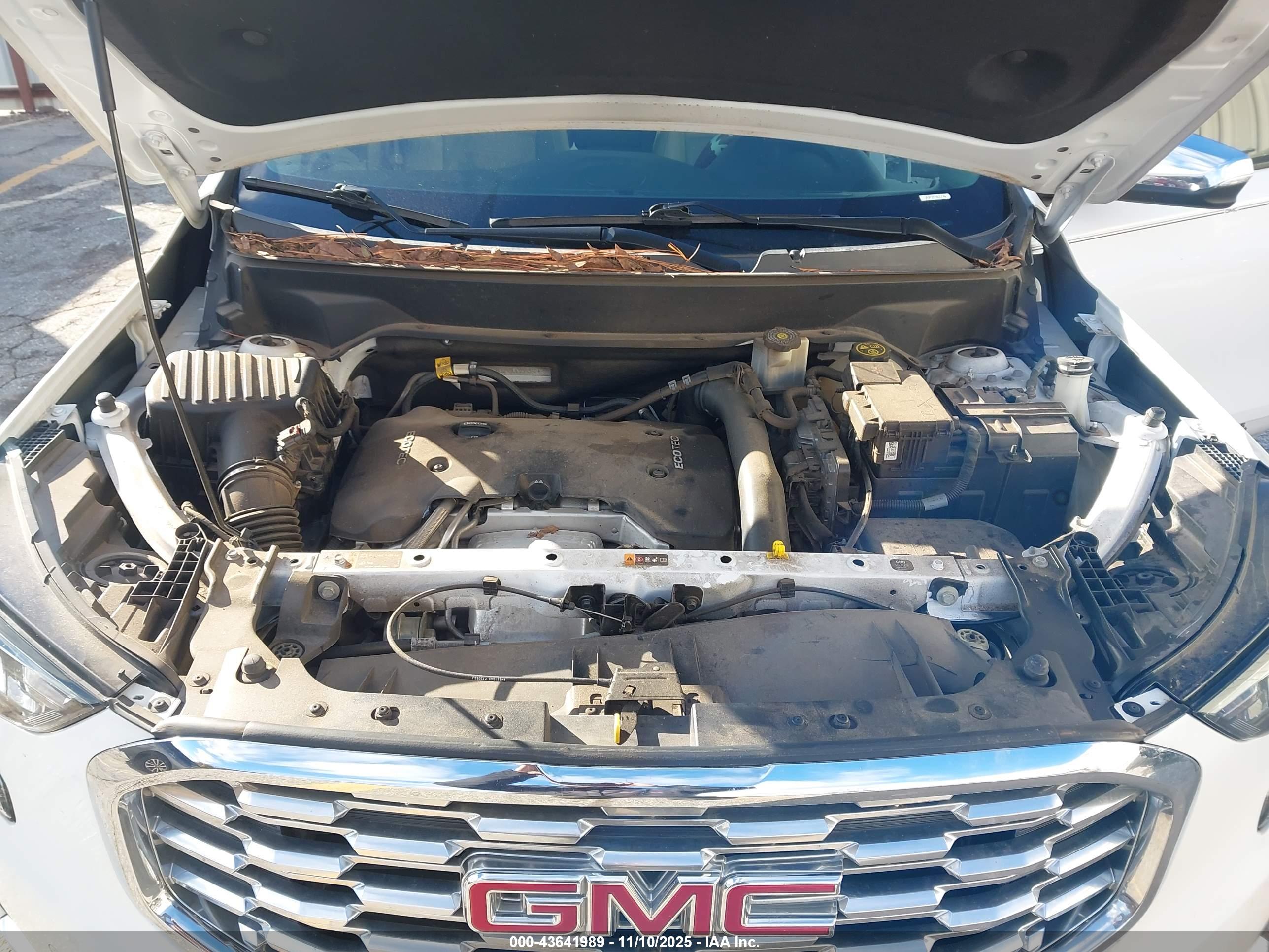 GMC TERRAIN image 10
