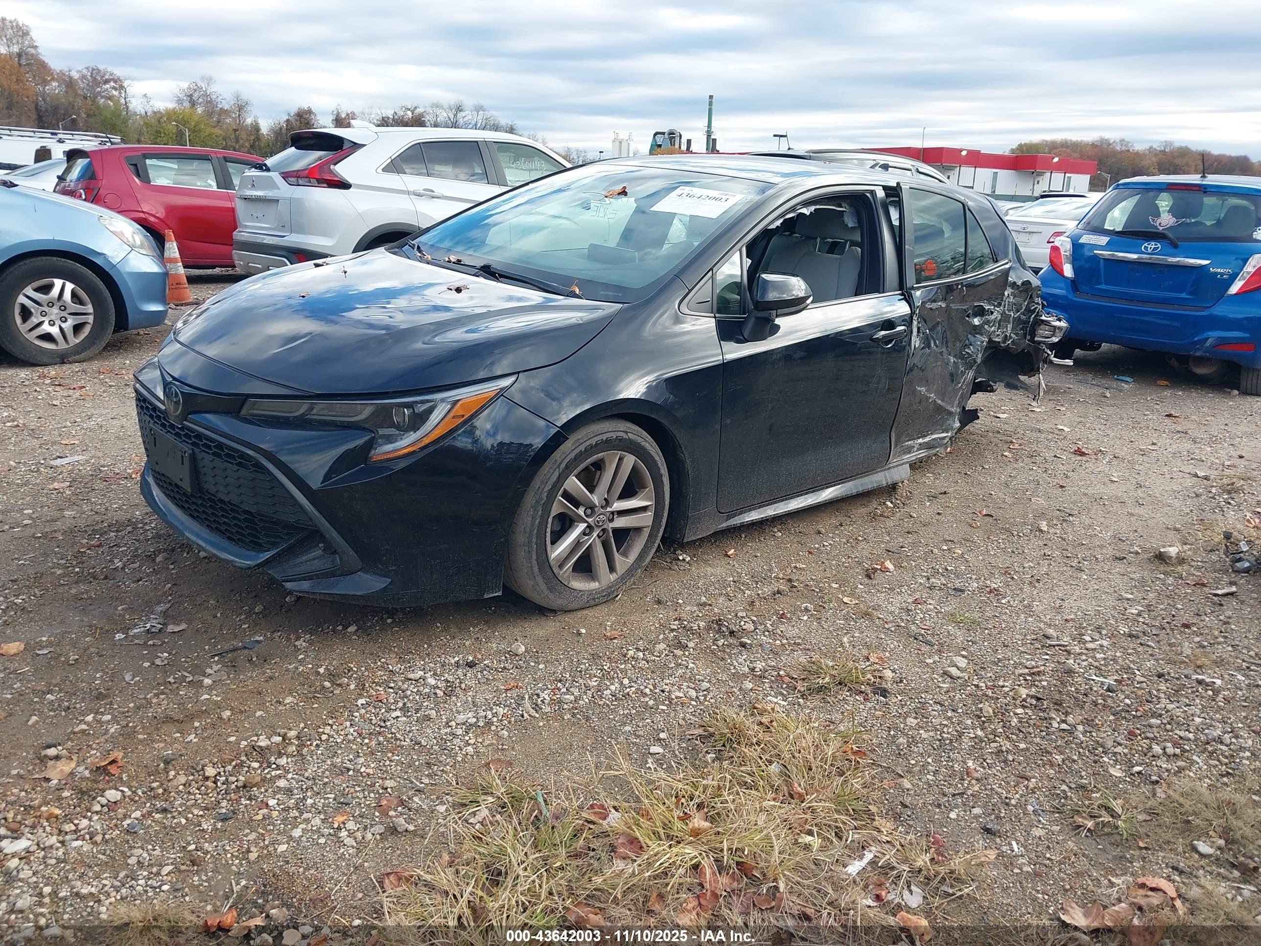 TOYOTA COROLLA image 2