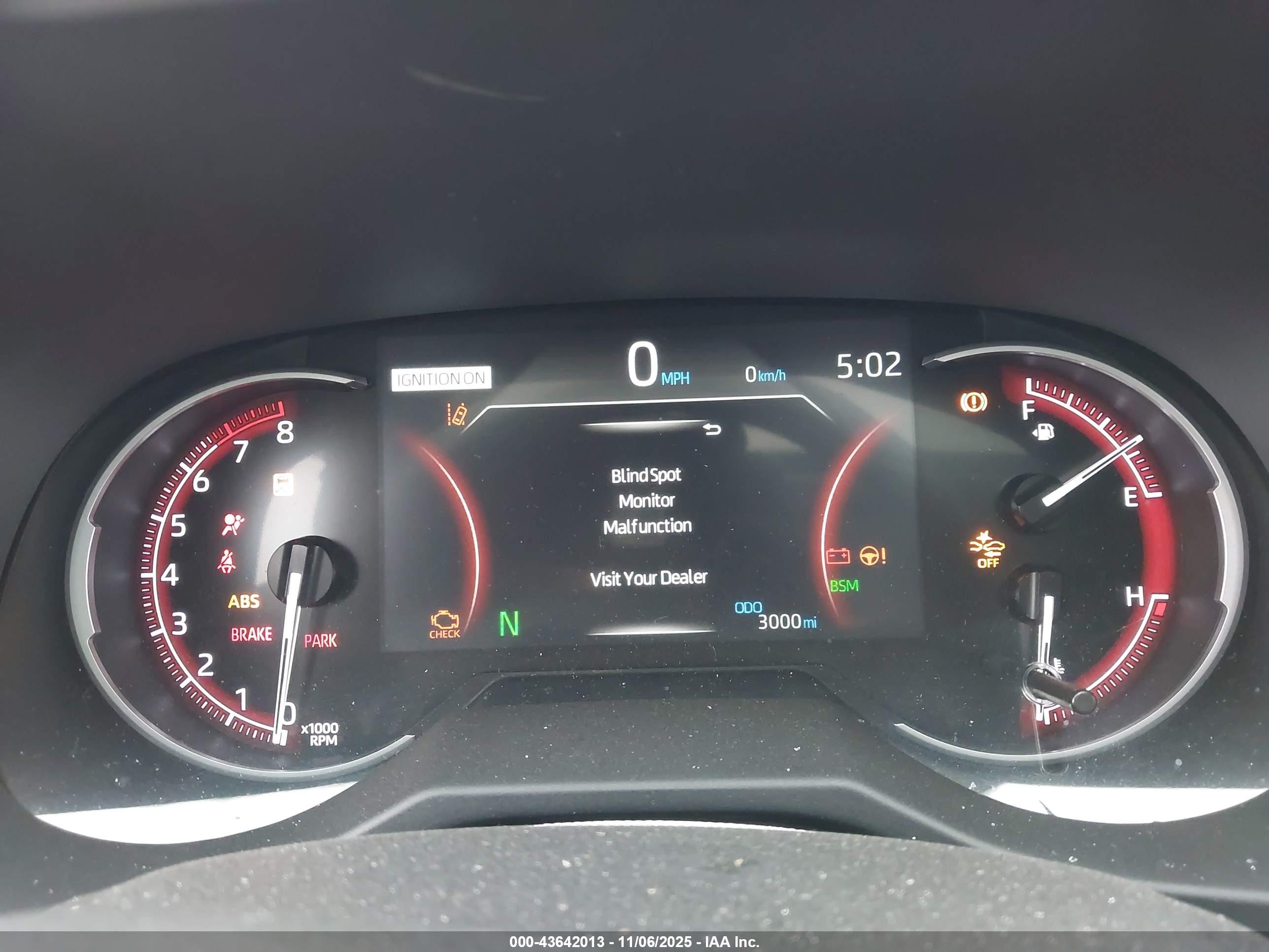 TOYOTA RAV4 image 7