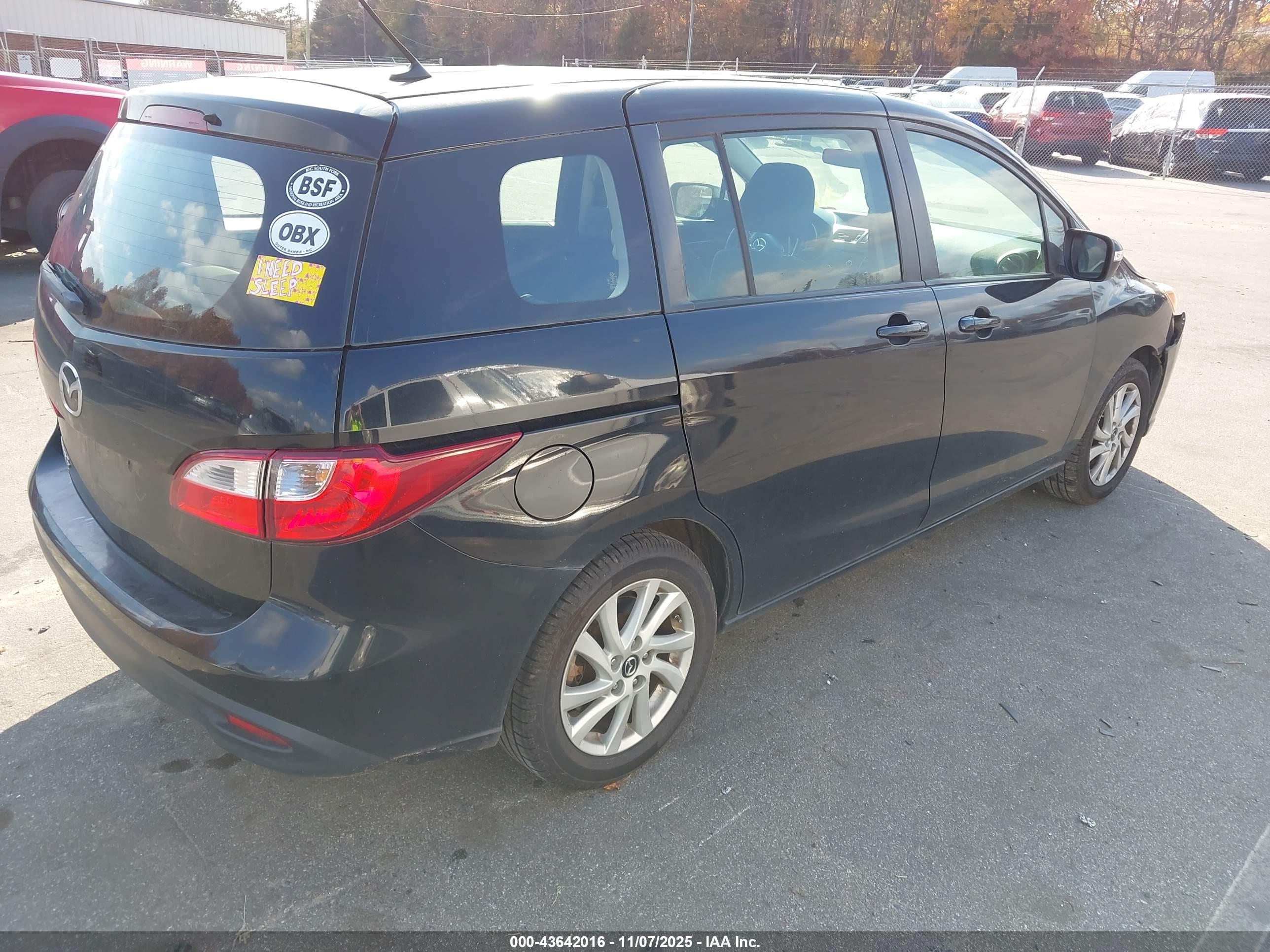 MAZDA MAZDA5 image 4
