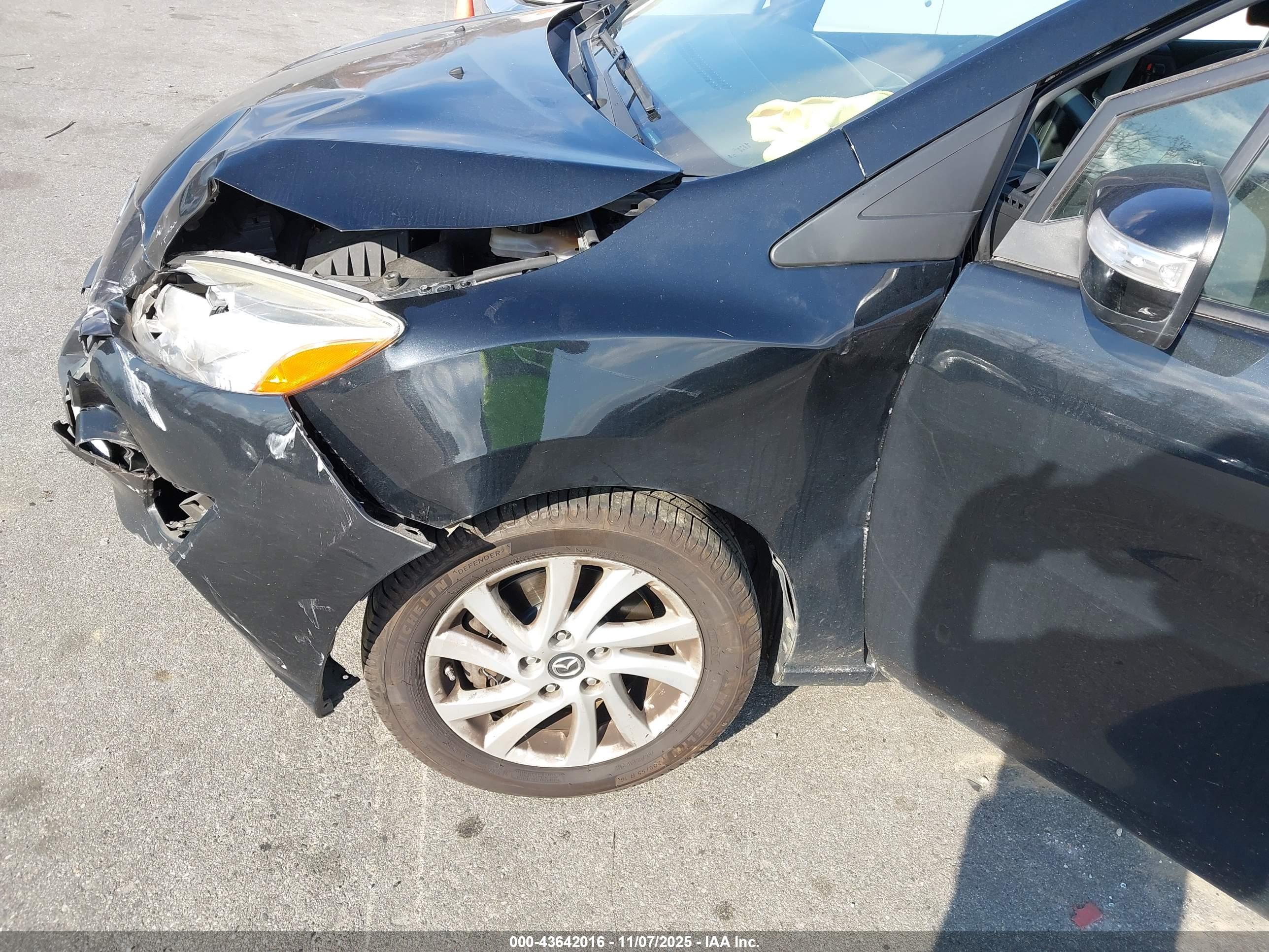 MAZDA MAZDA5 image 6