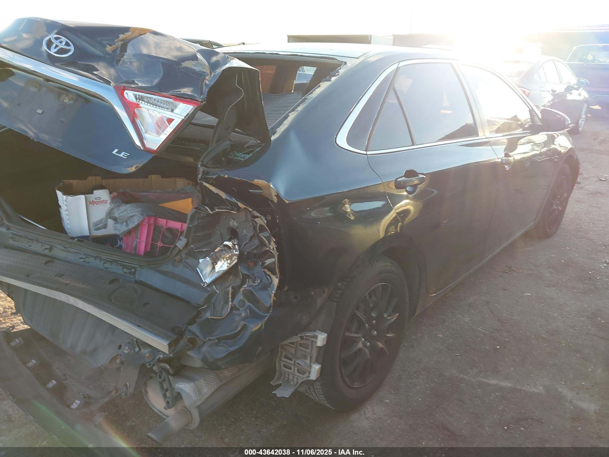 TOYOTA CAMRY image 4