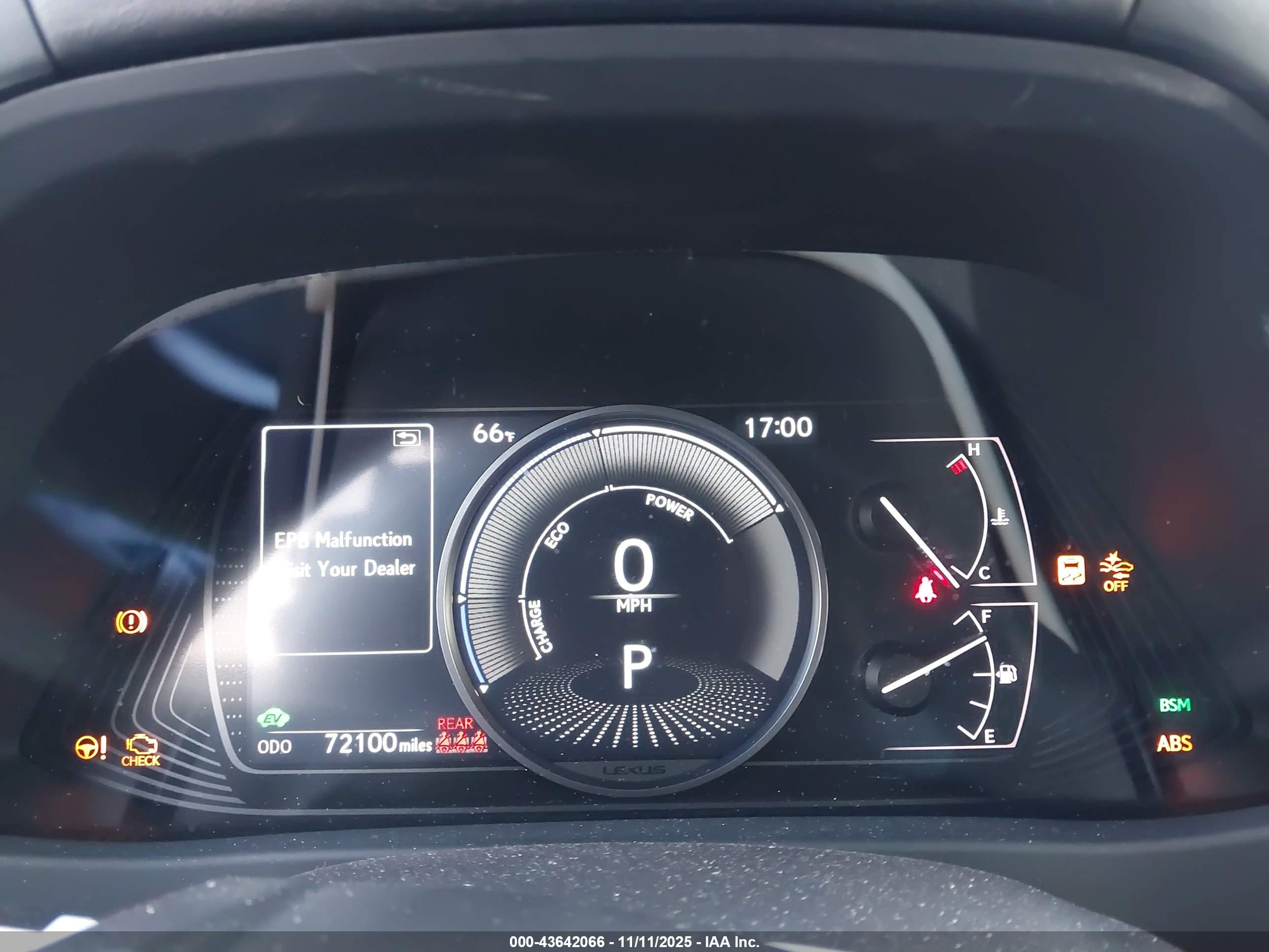 LEXUS UX image 7