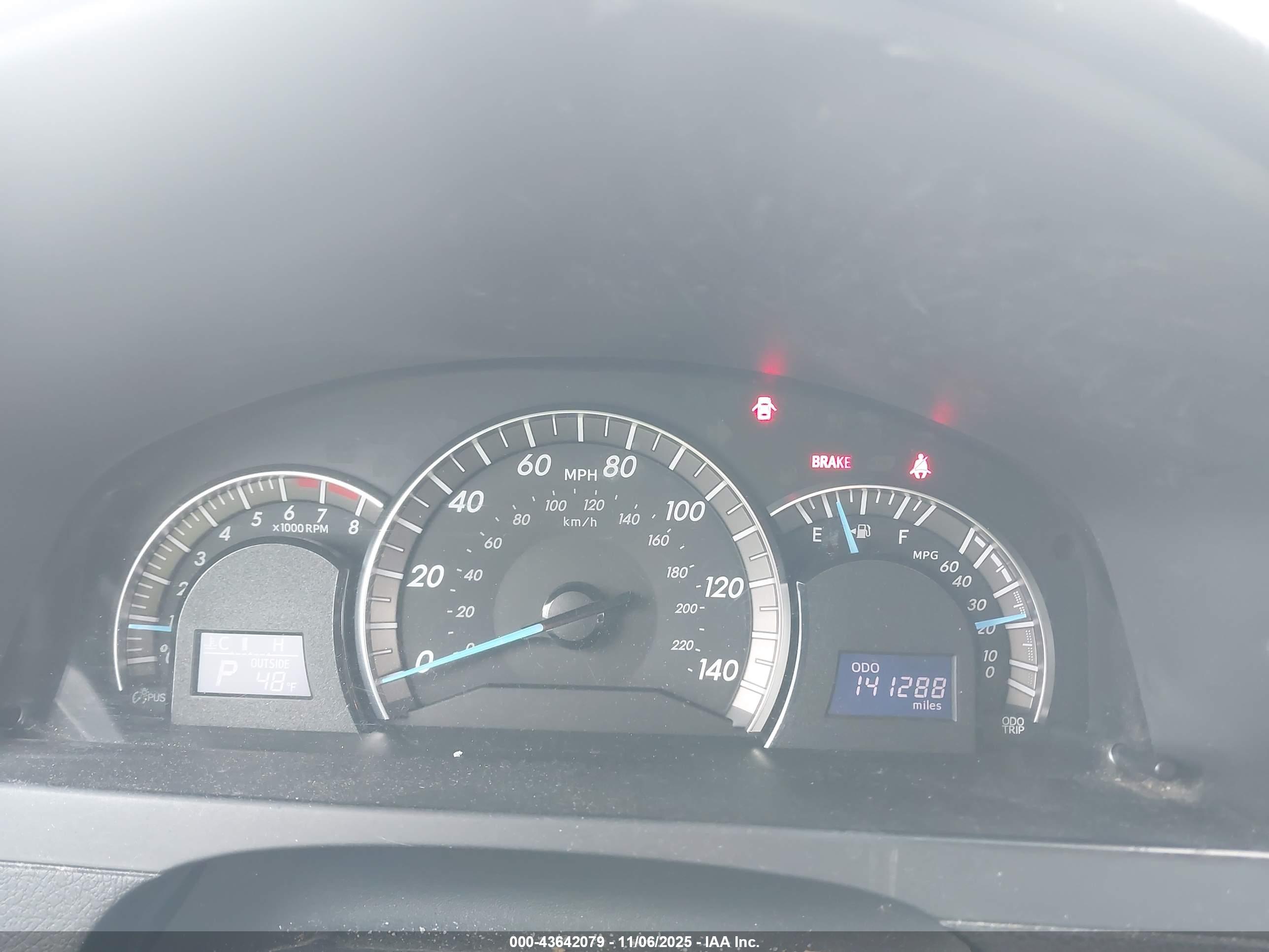 TOYOTA CAMRY image 7