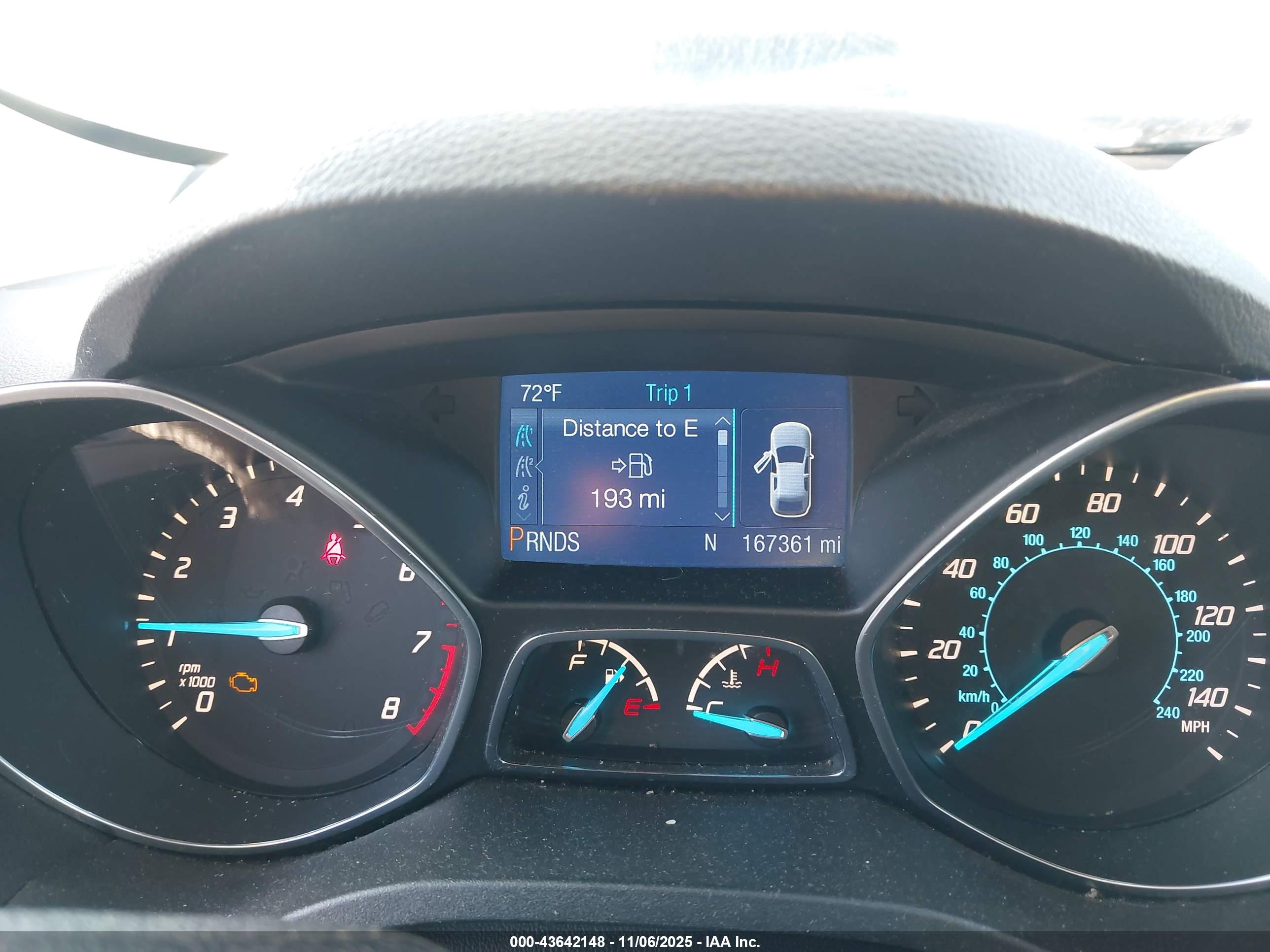 FORD ESCAPE image 7