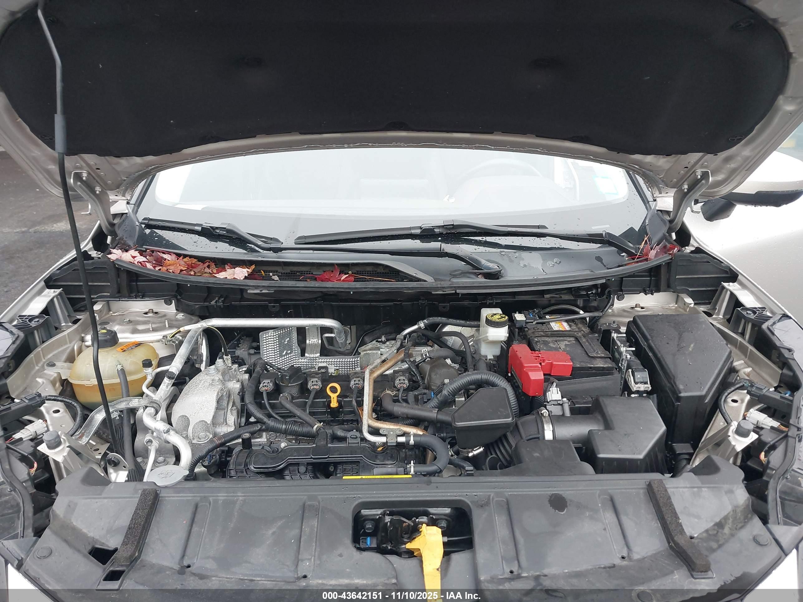 NISSAN ROGUE image 10
