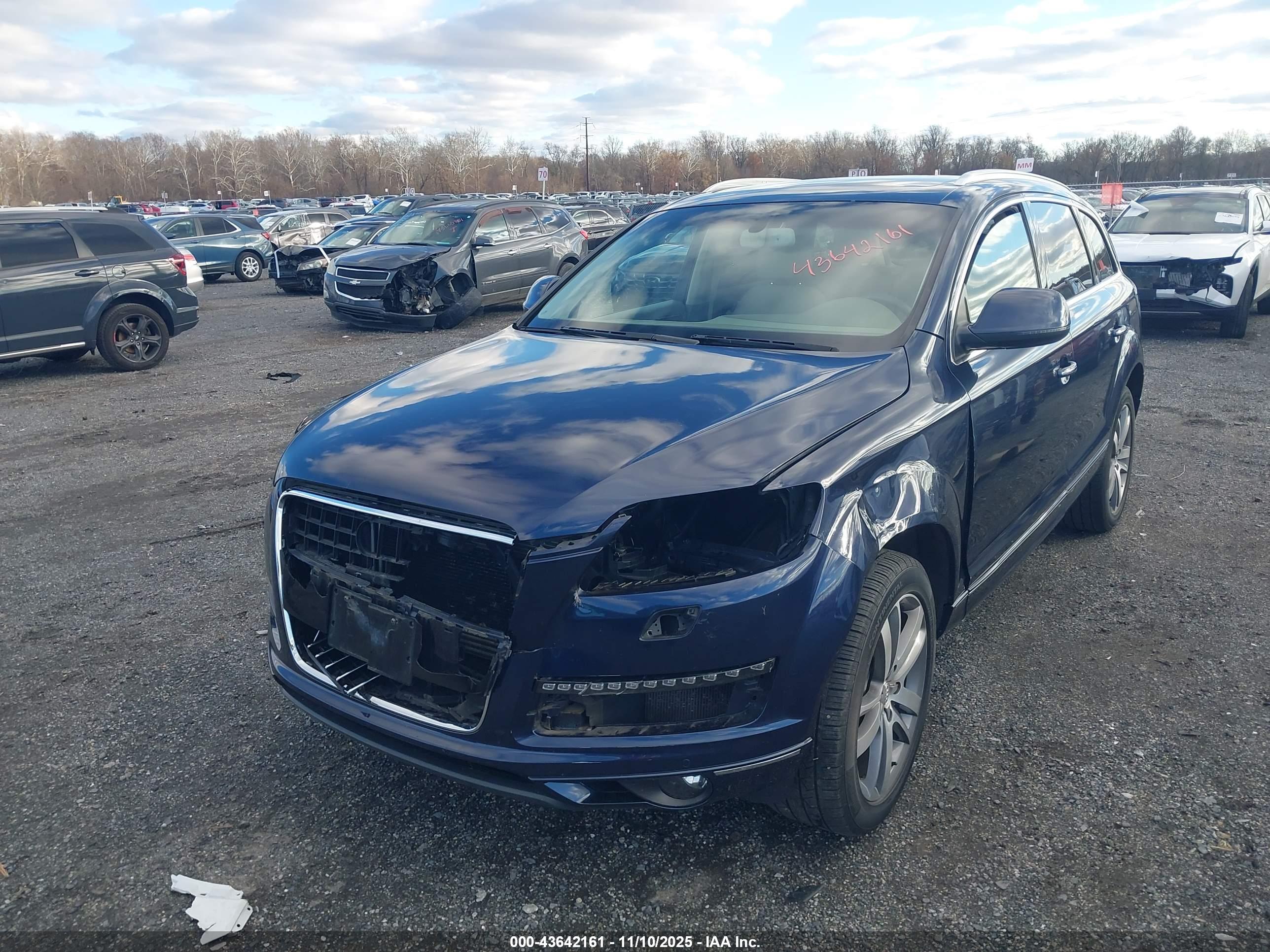 AUDI Q7 image 2