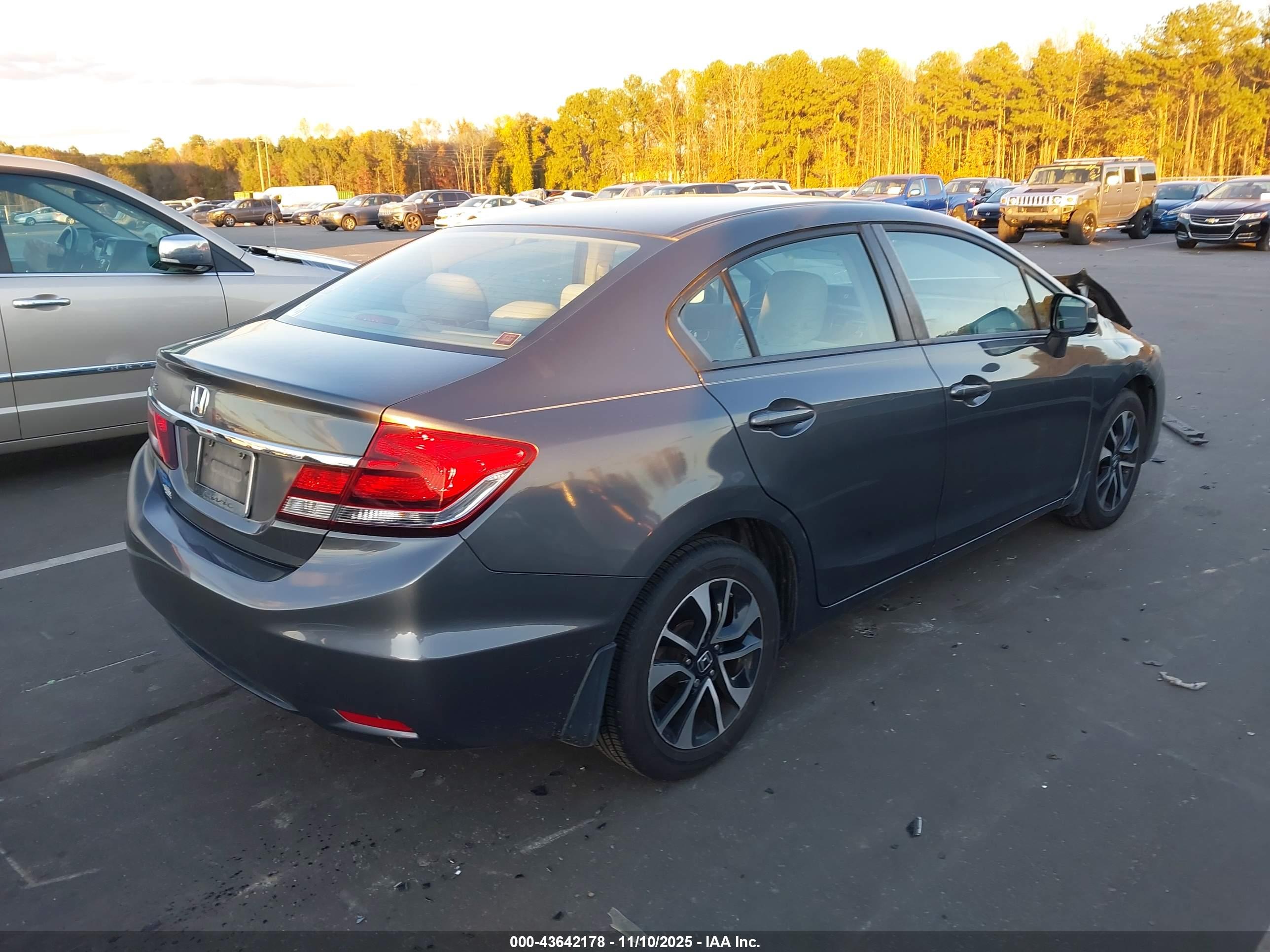 HONDA CIVIC image 4