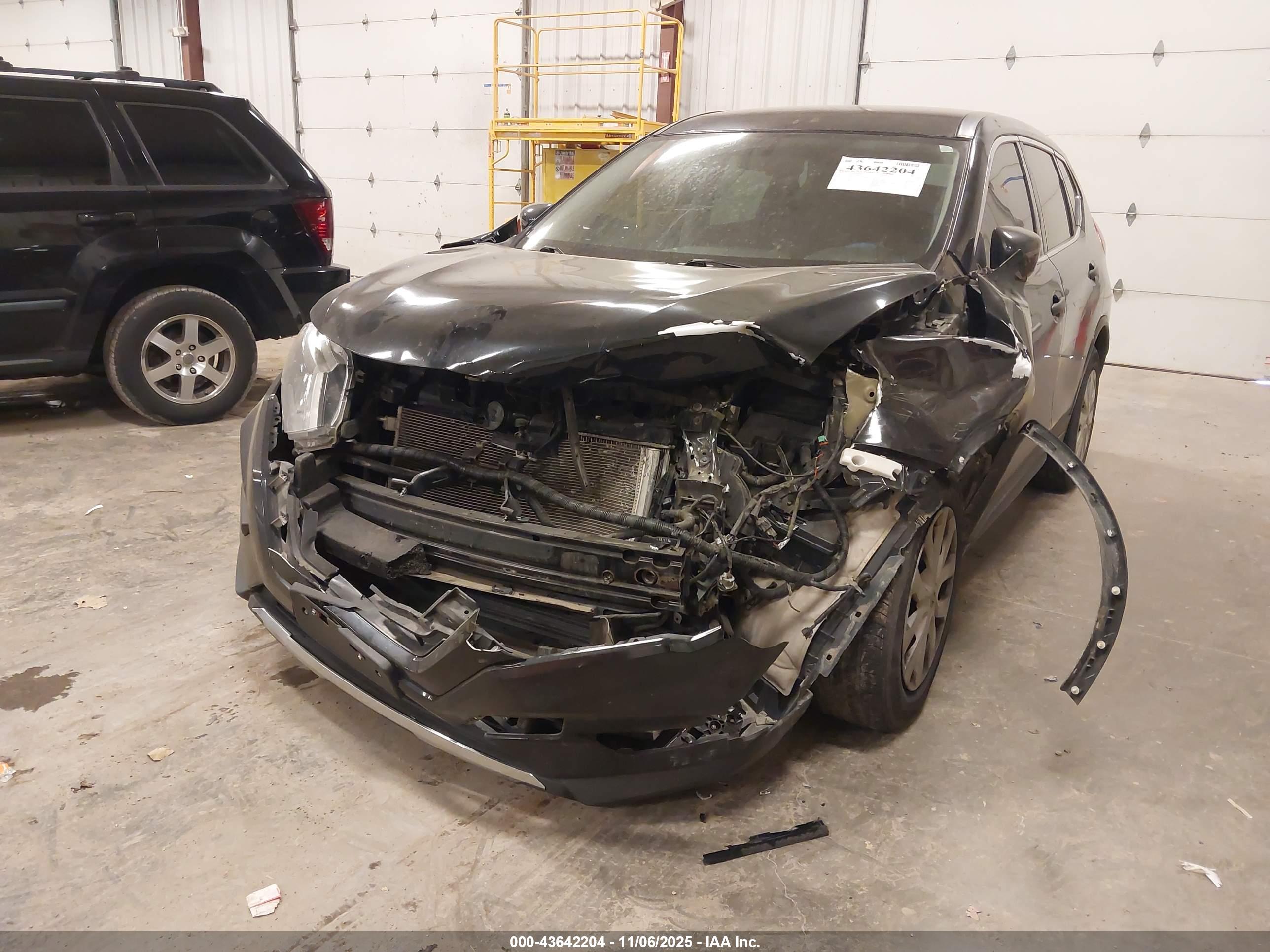 NISSAN ROGUE image 6