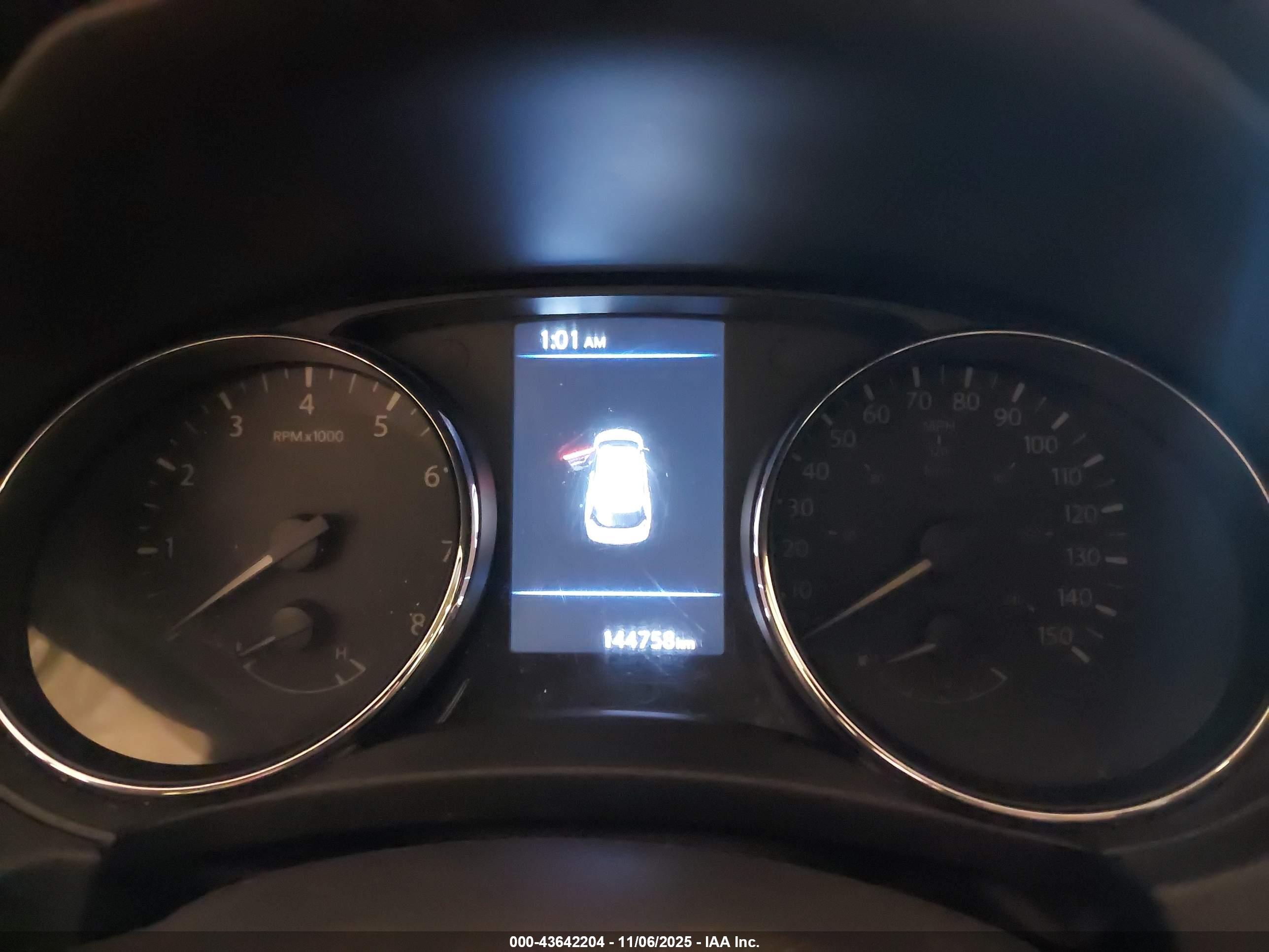 NISSAN ROGUE image 7