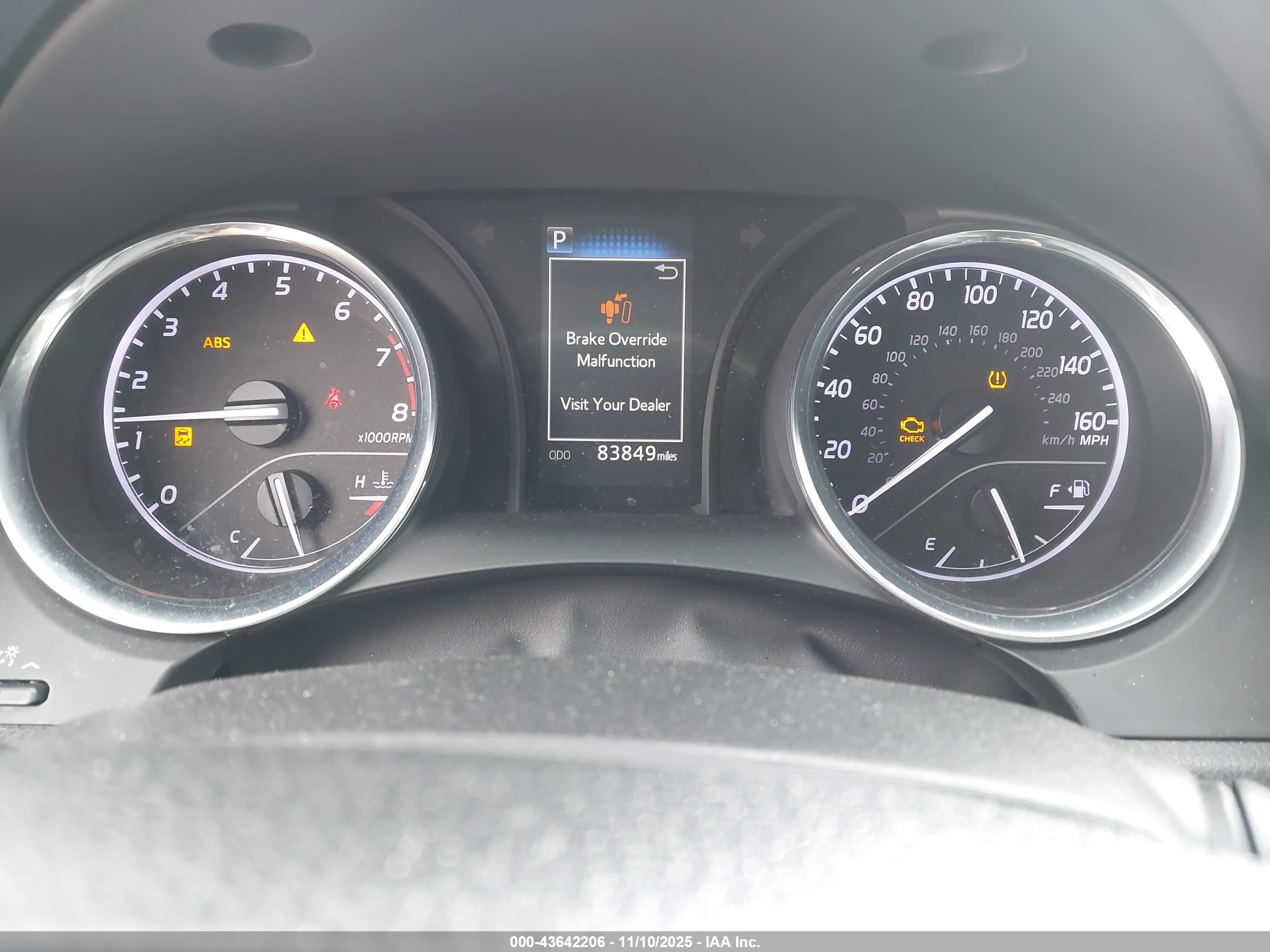 TOYOTA CAMRY image 7