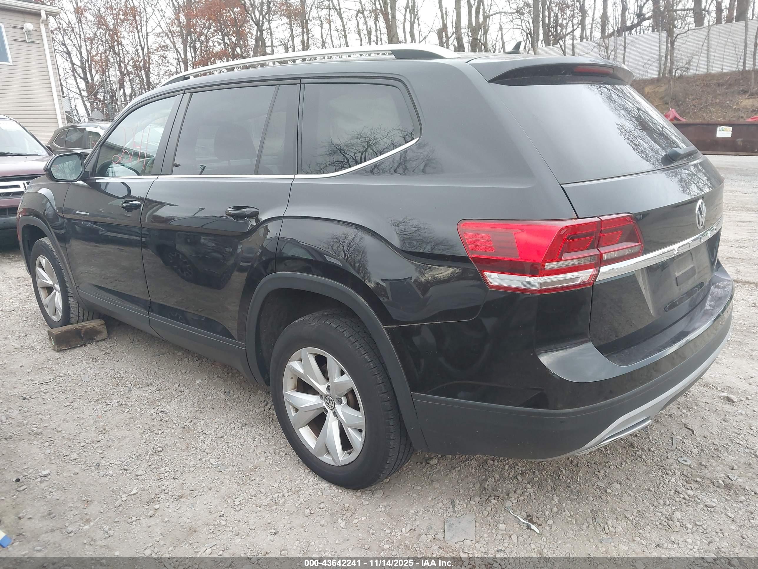 VOLKSWAGEN ATLAS image 3