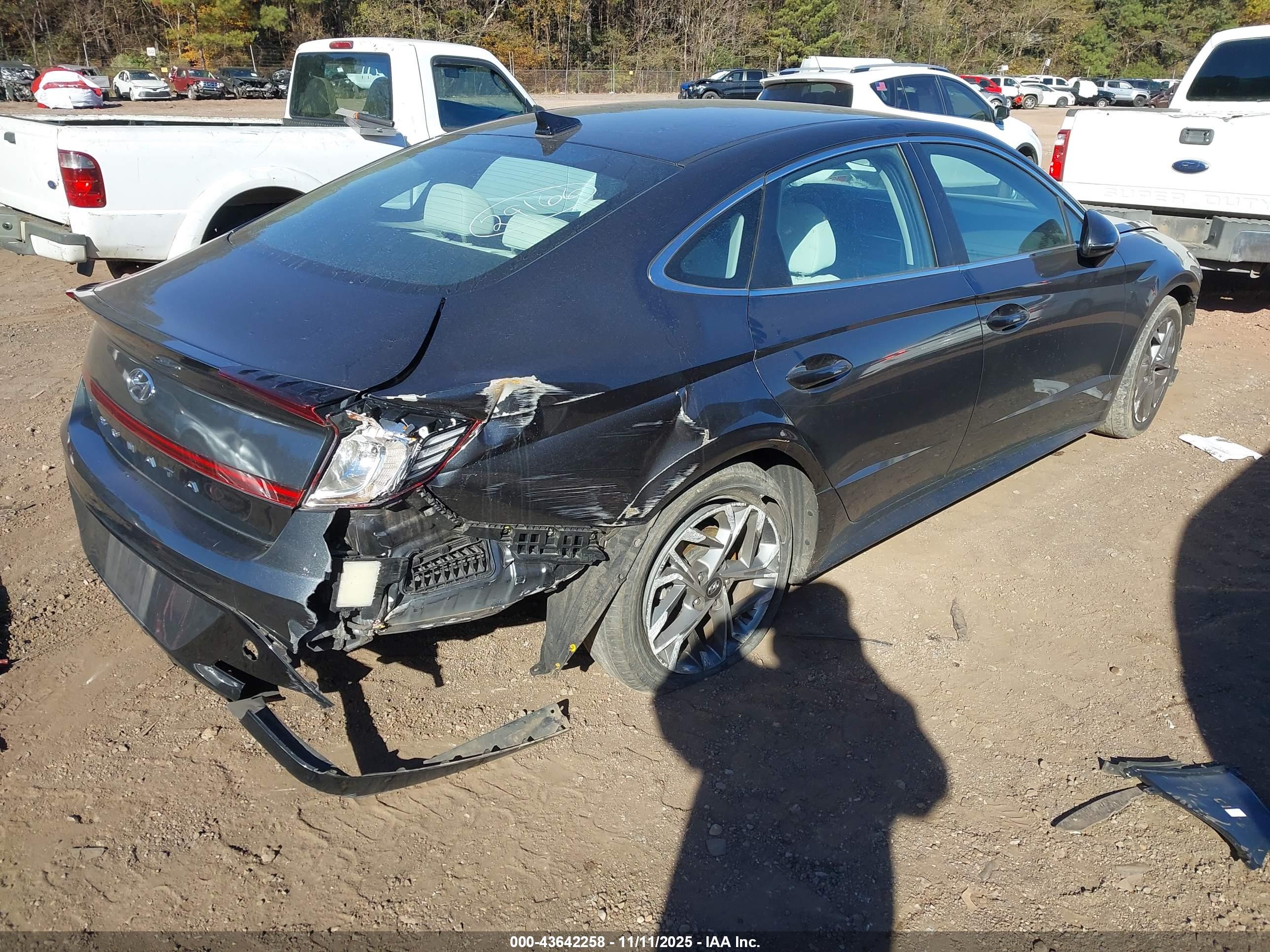 HYUNDAI SONATA image 4
