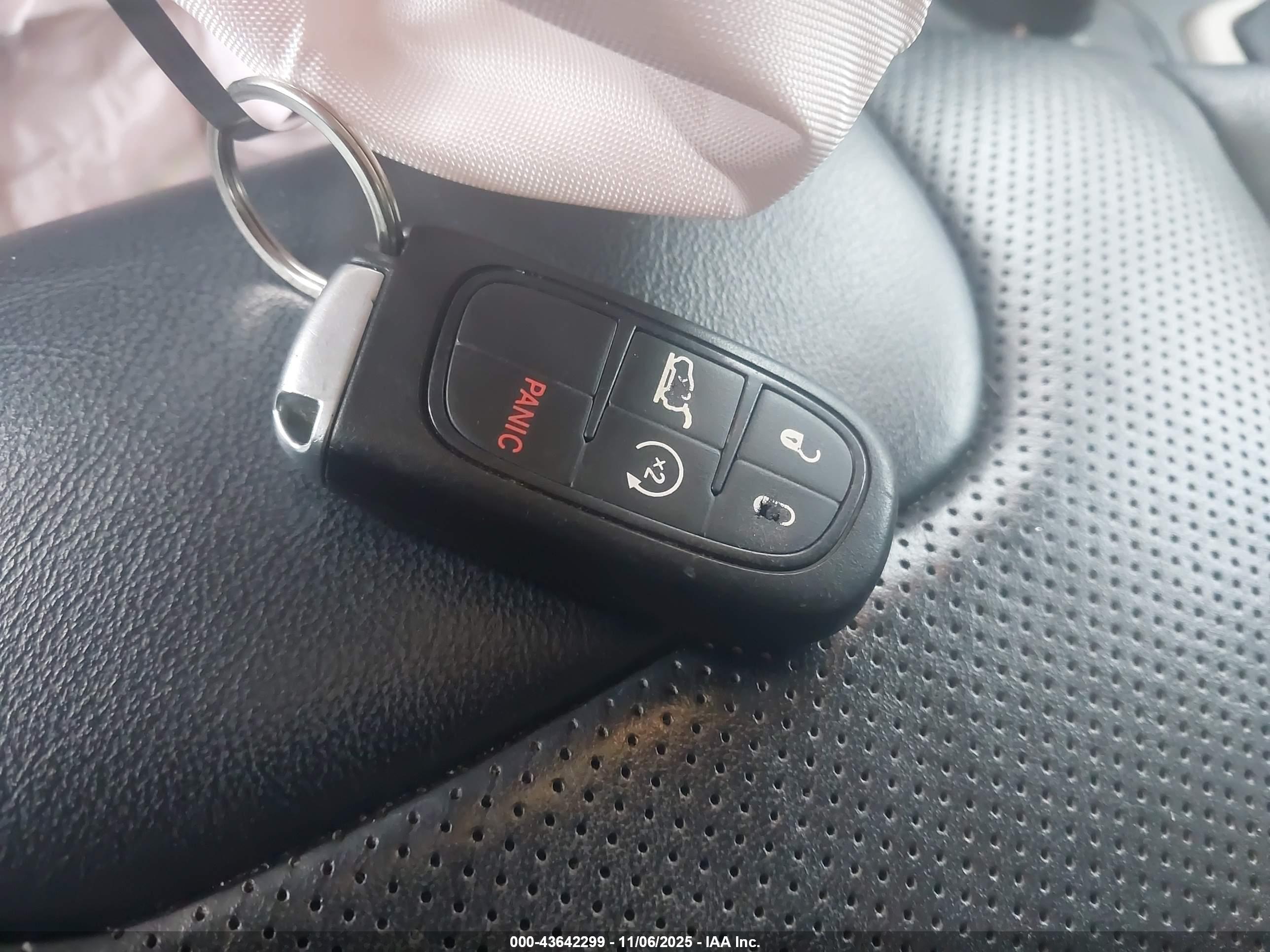 JEEP CHEROKEE image 11