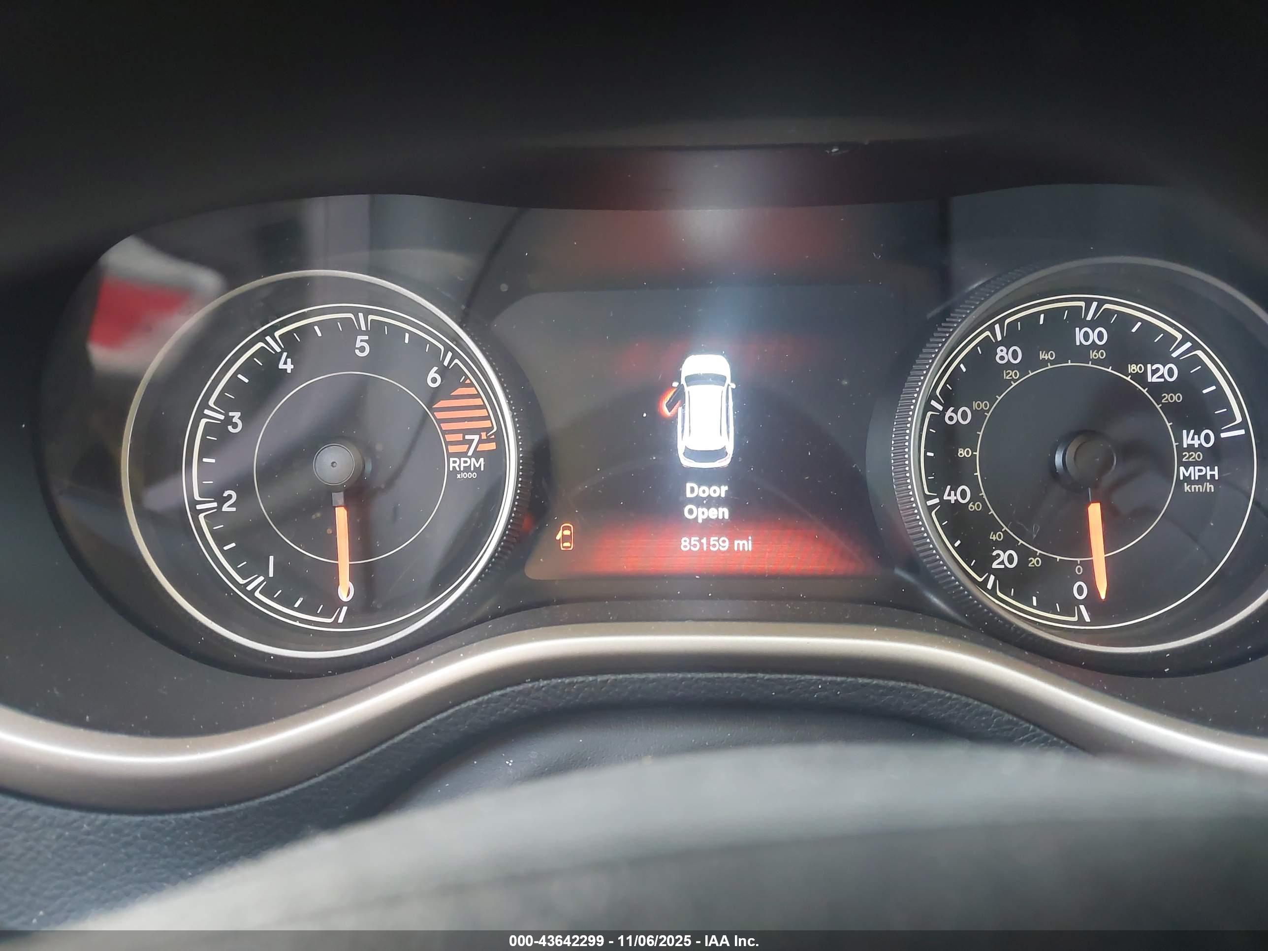 JEEP CHEROKEE image 7