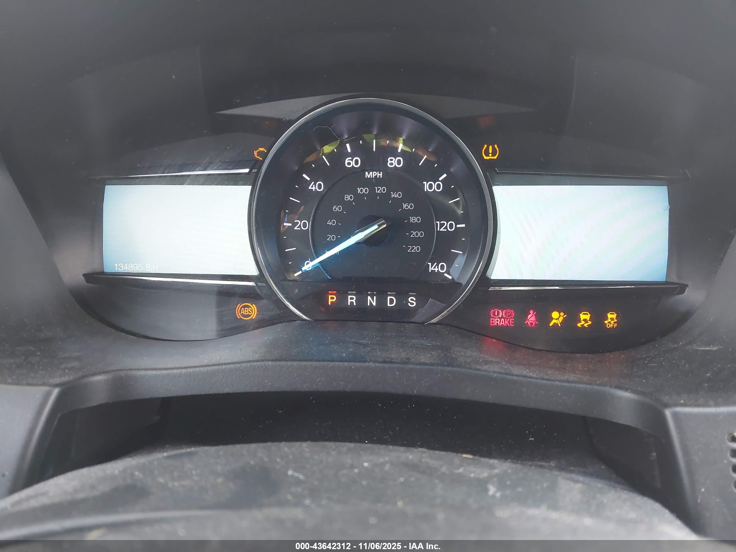 FORD EXPLORER image 7