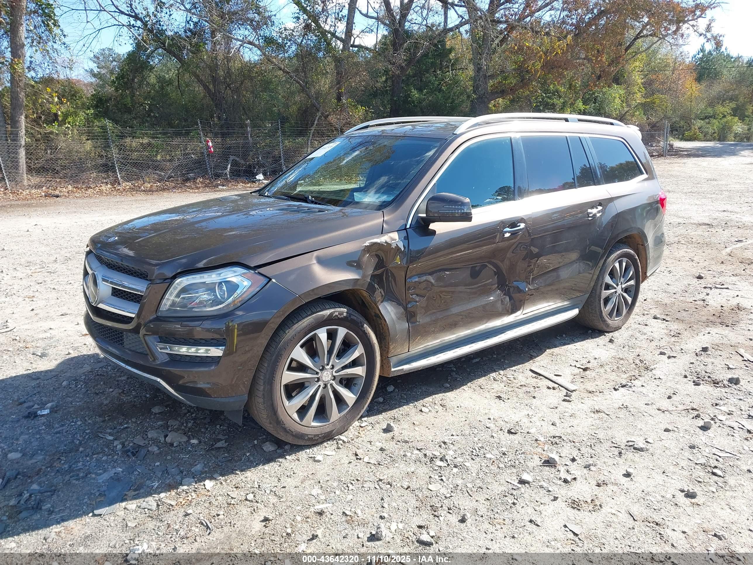 MERCEDES-BENZ GL image 2