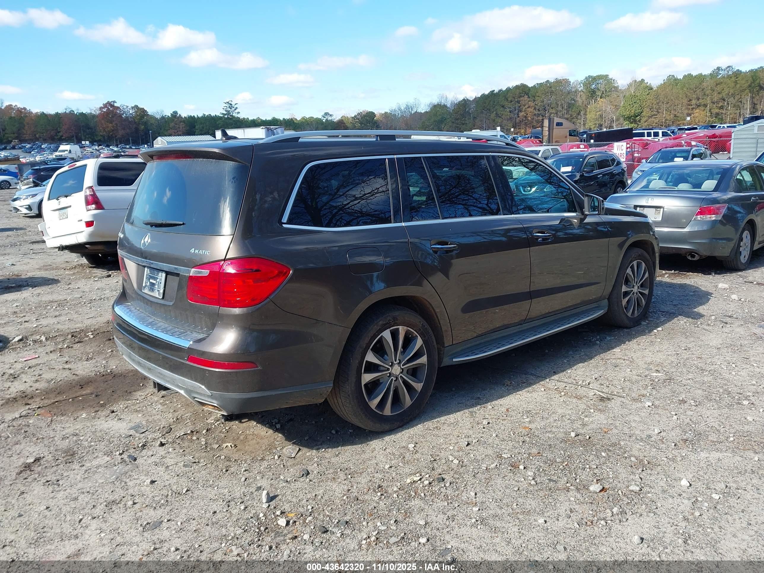 MERCEDES-BENZ GL image 4