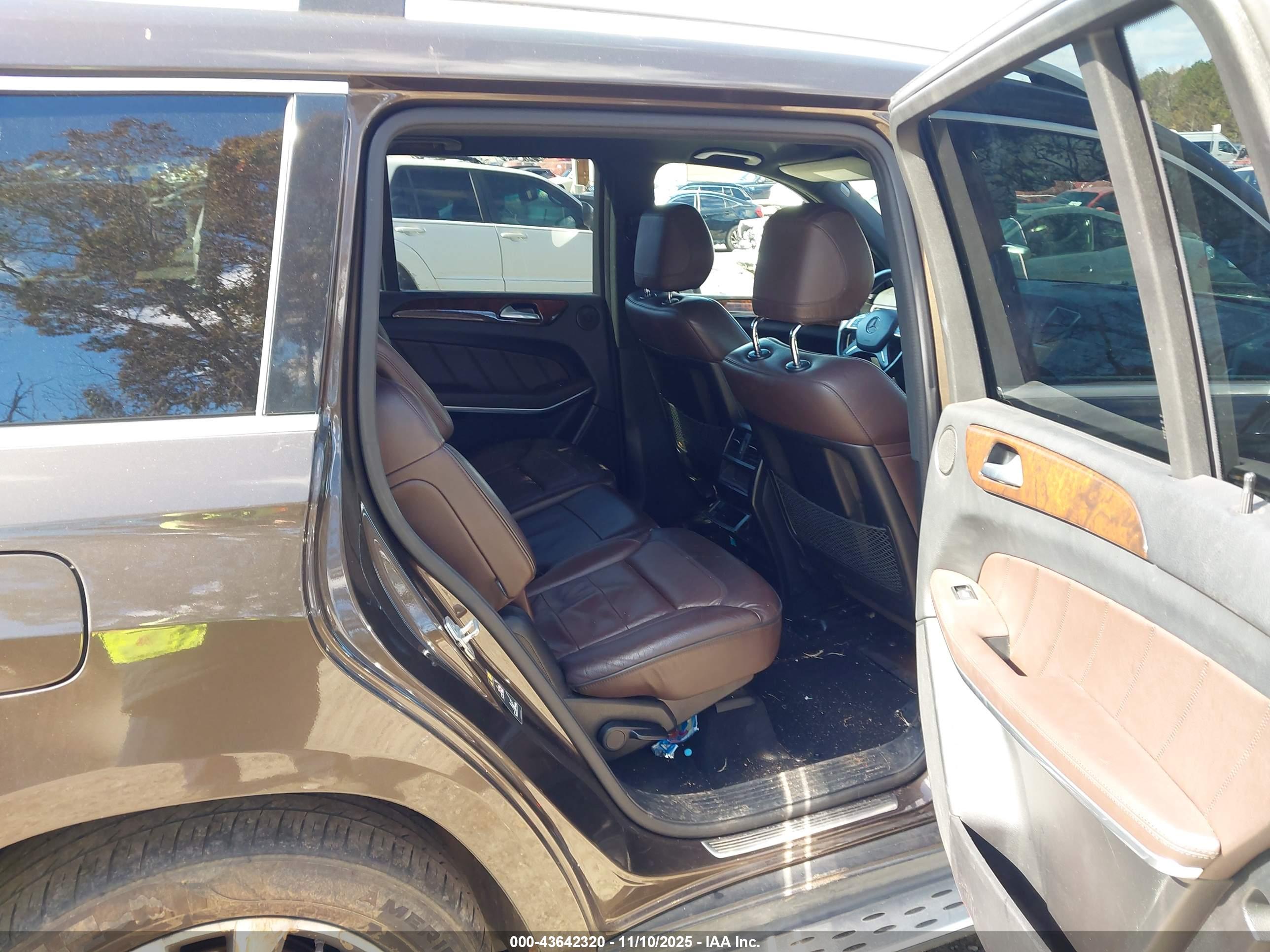 MERCEDES-BENZ GL image 8