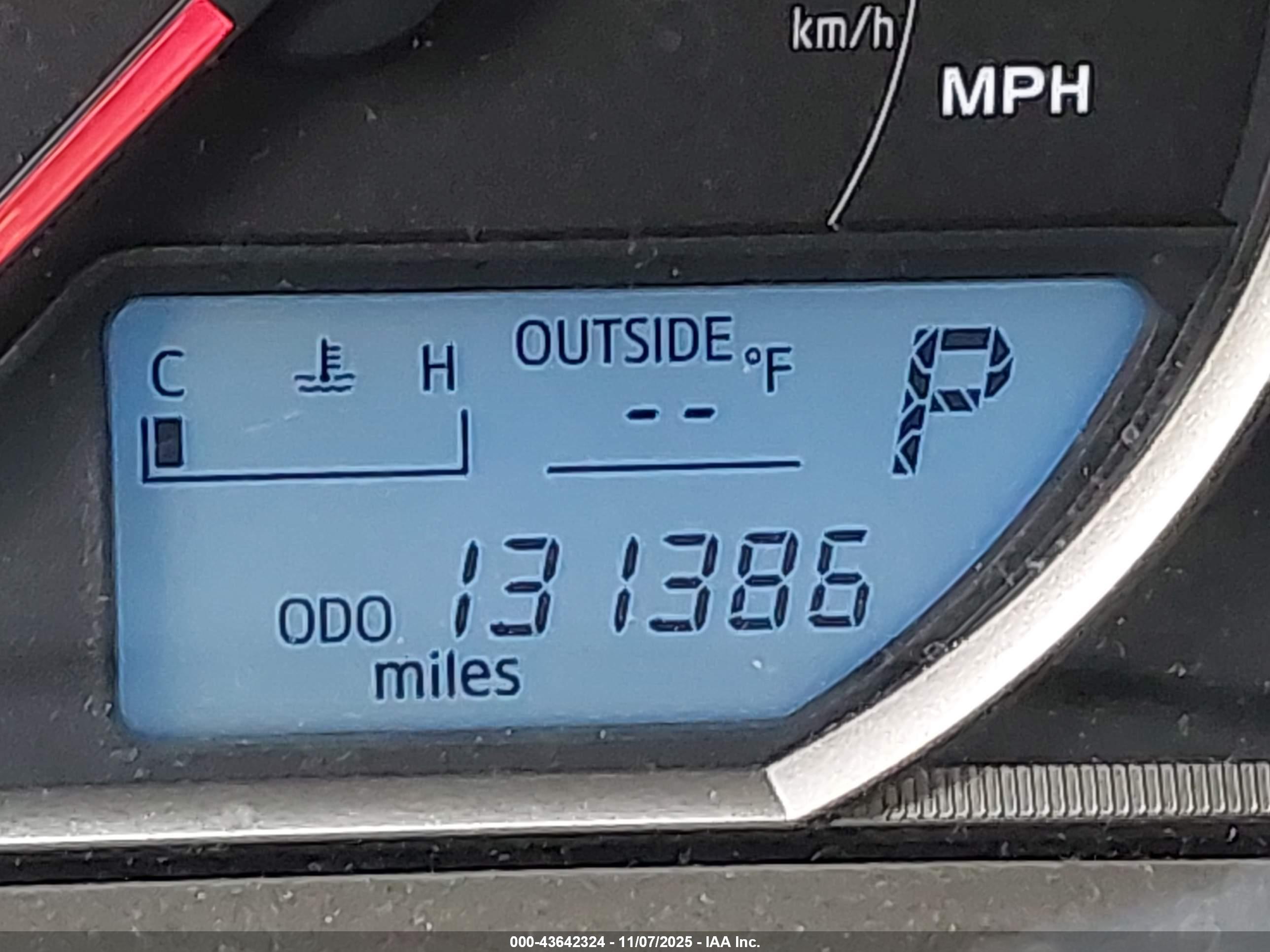 TOYOTA RAV4 image 7