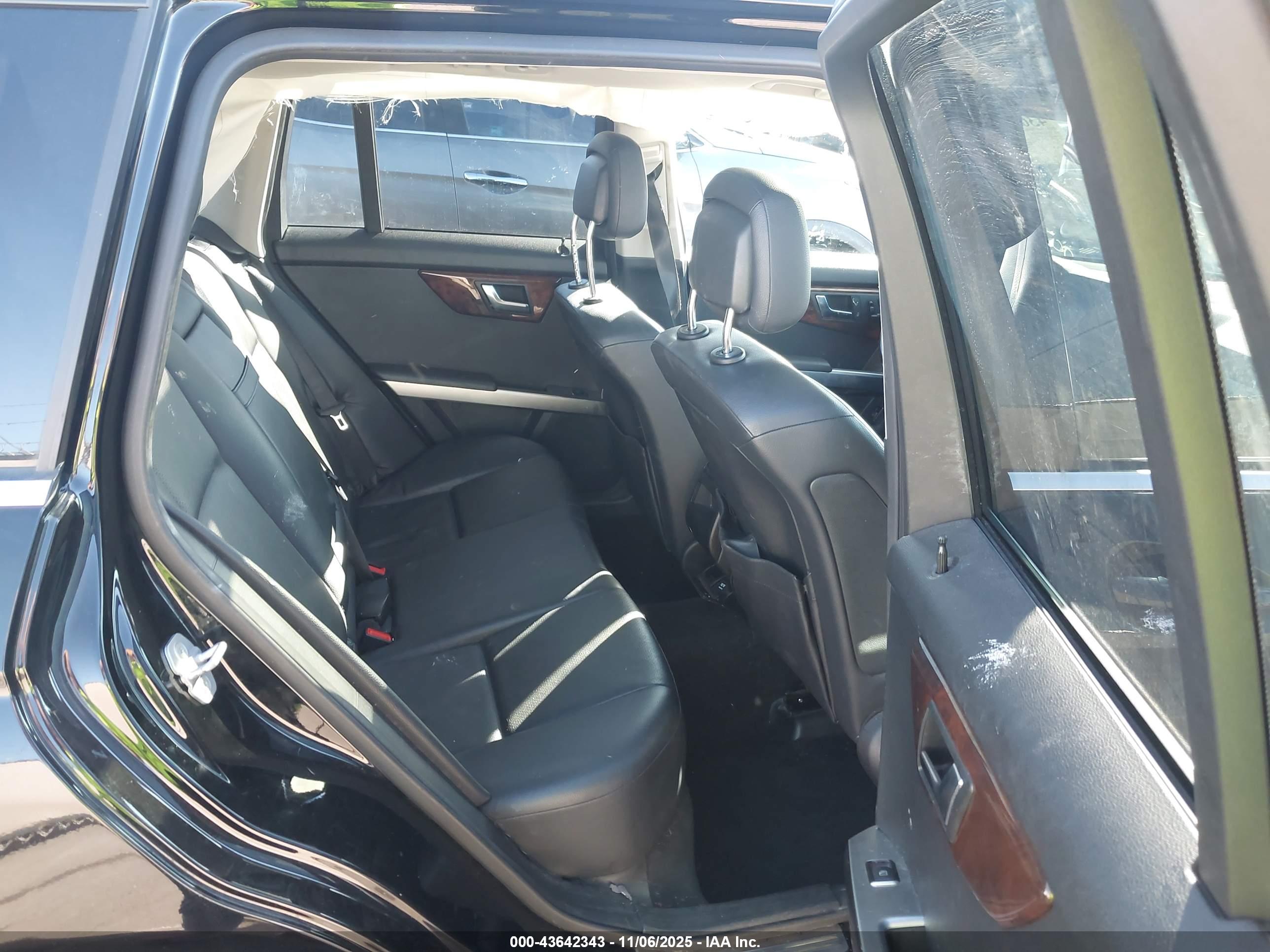 MERCEDES-BENZ GLK image 8
