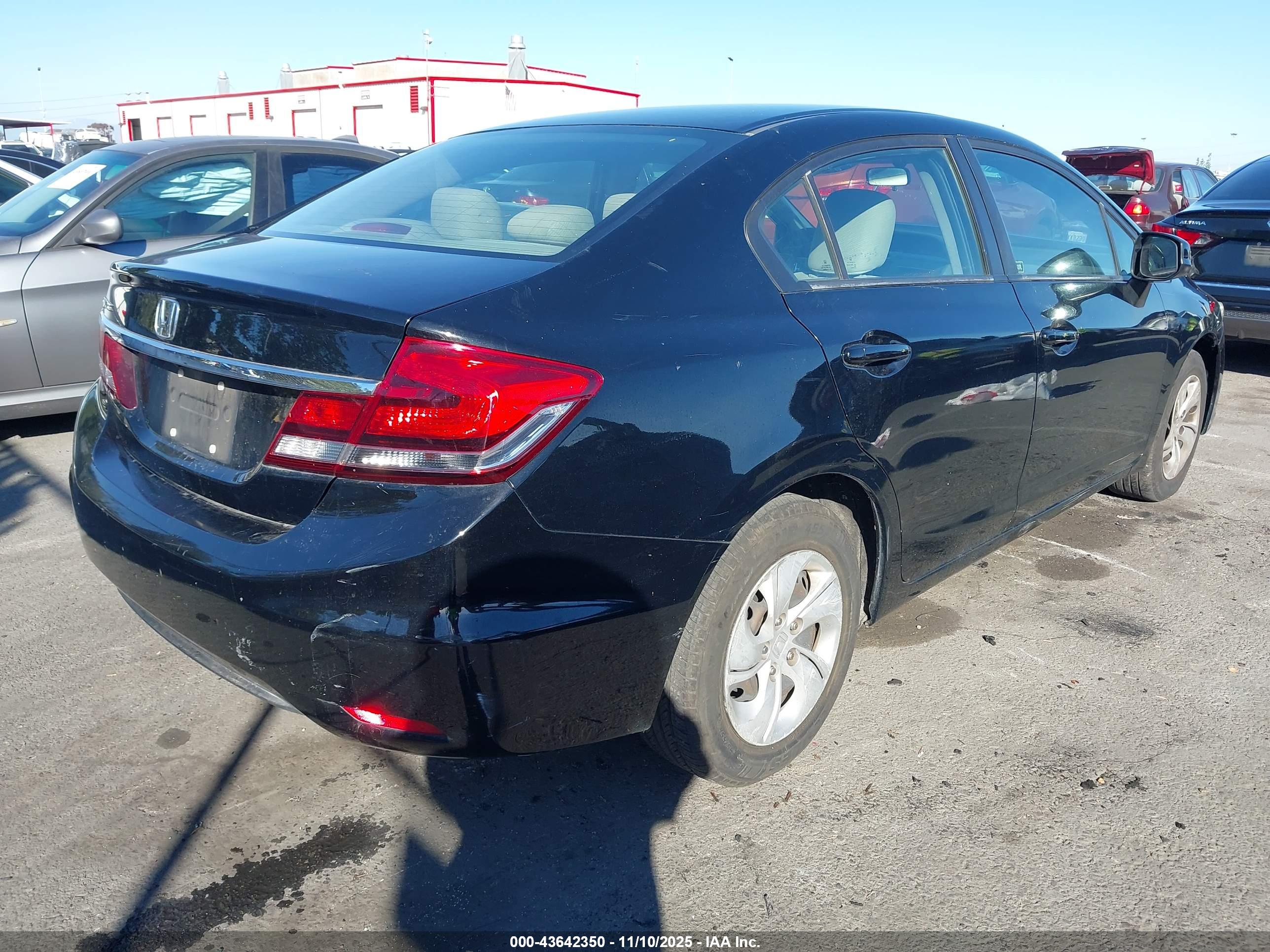 HONDA CIVIC image 4