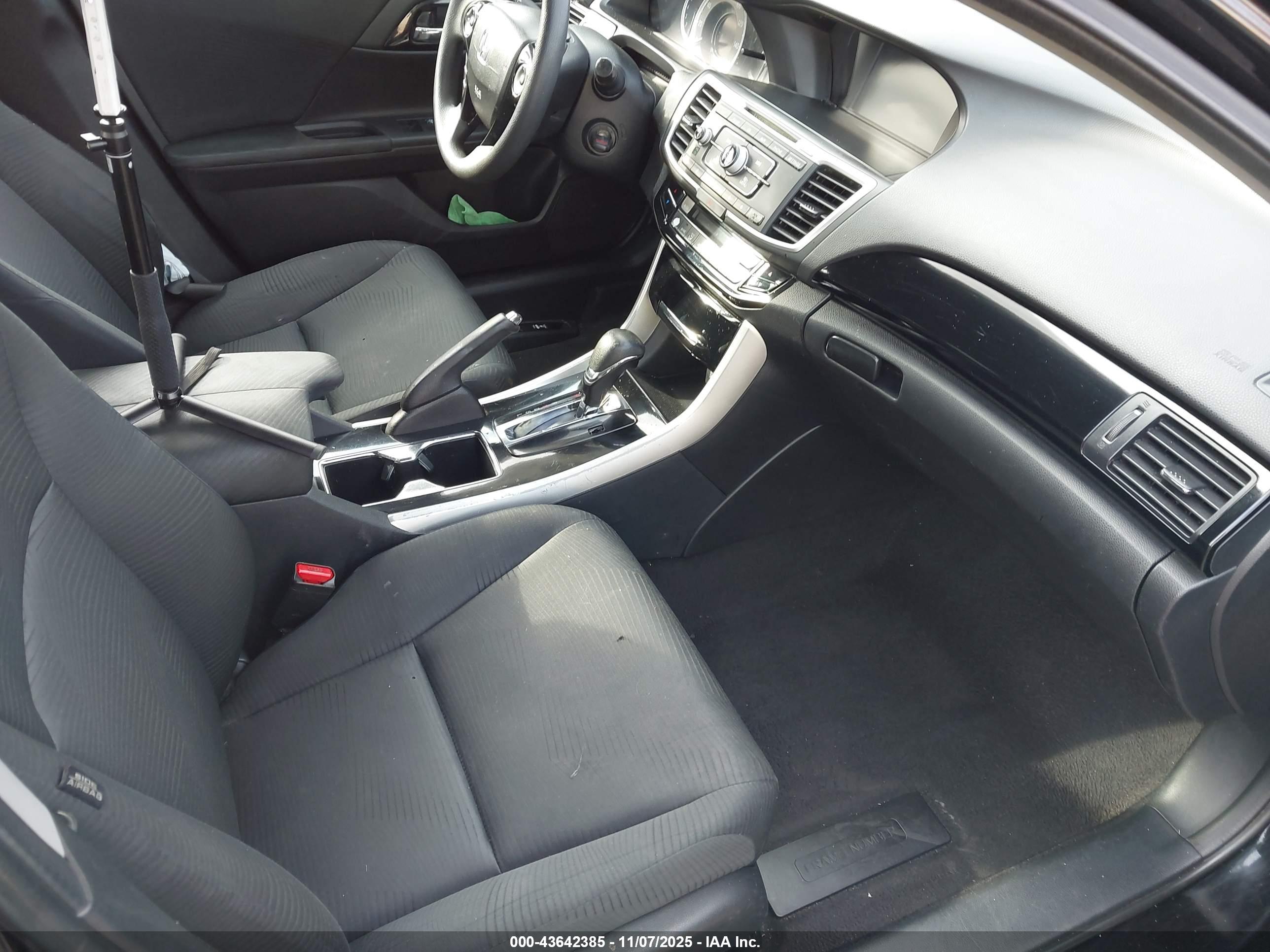 HONDA ACCORD image 5