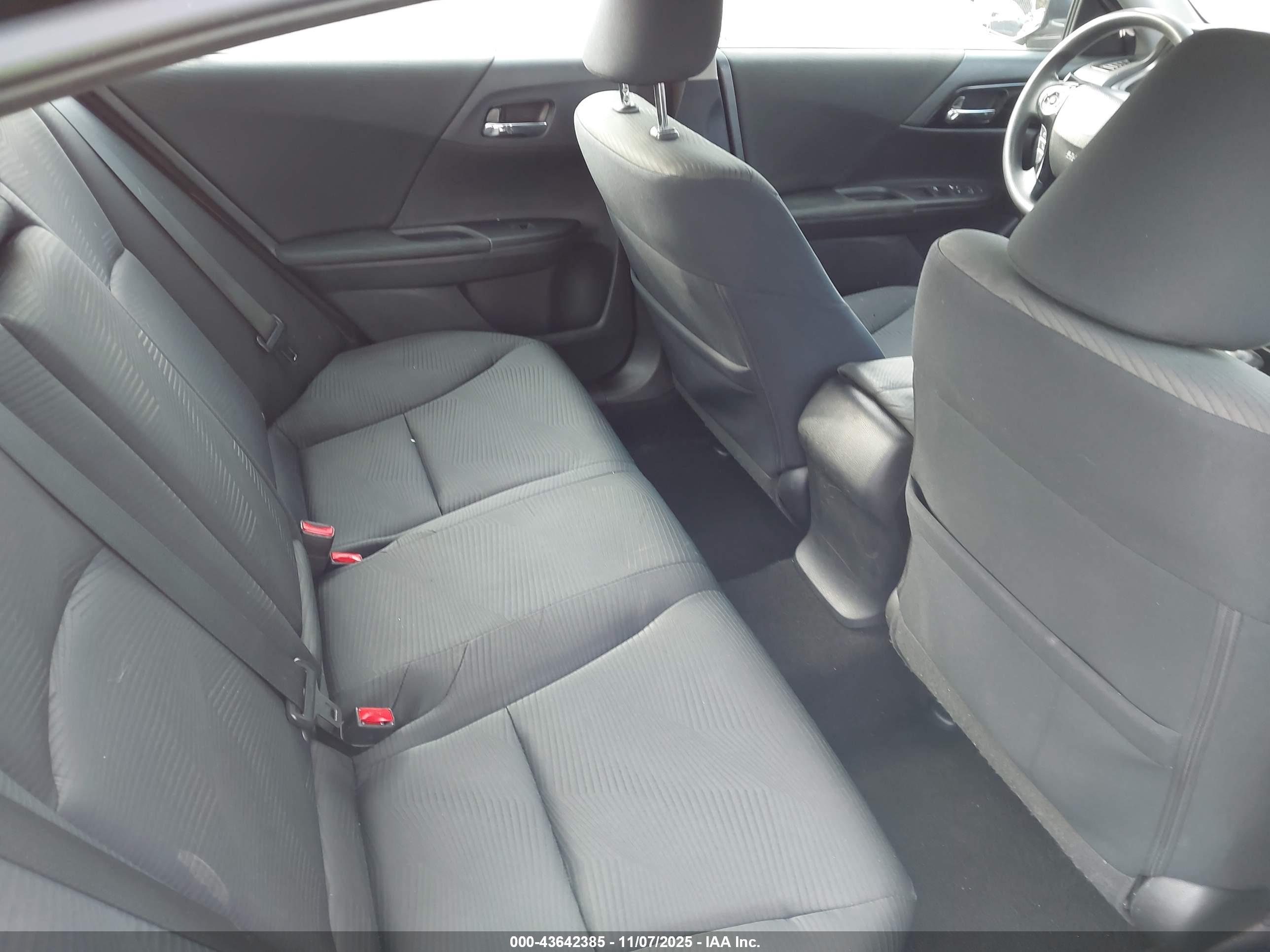 HONDA ACCORD image 8
