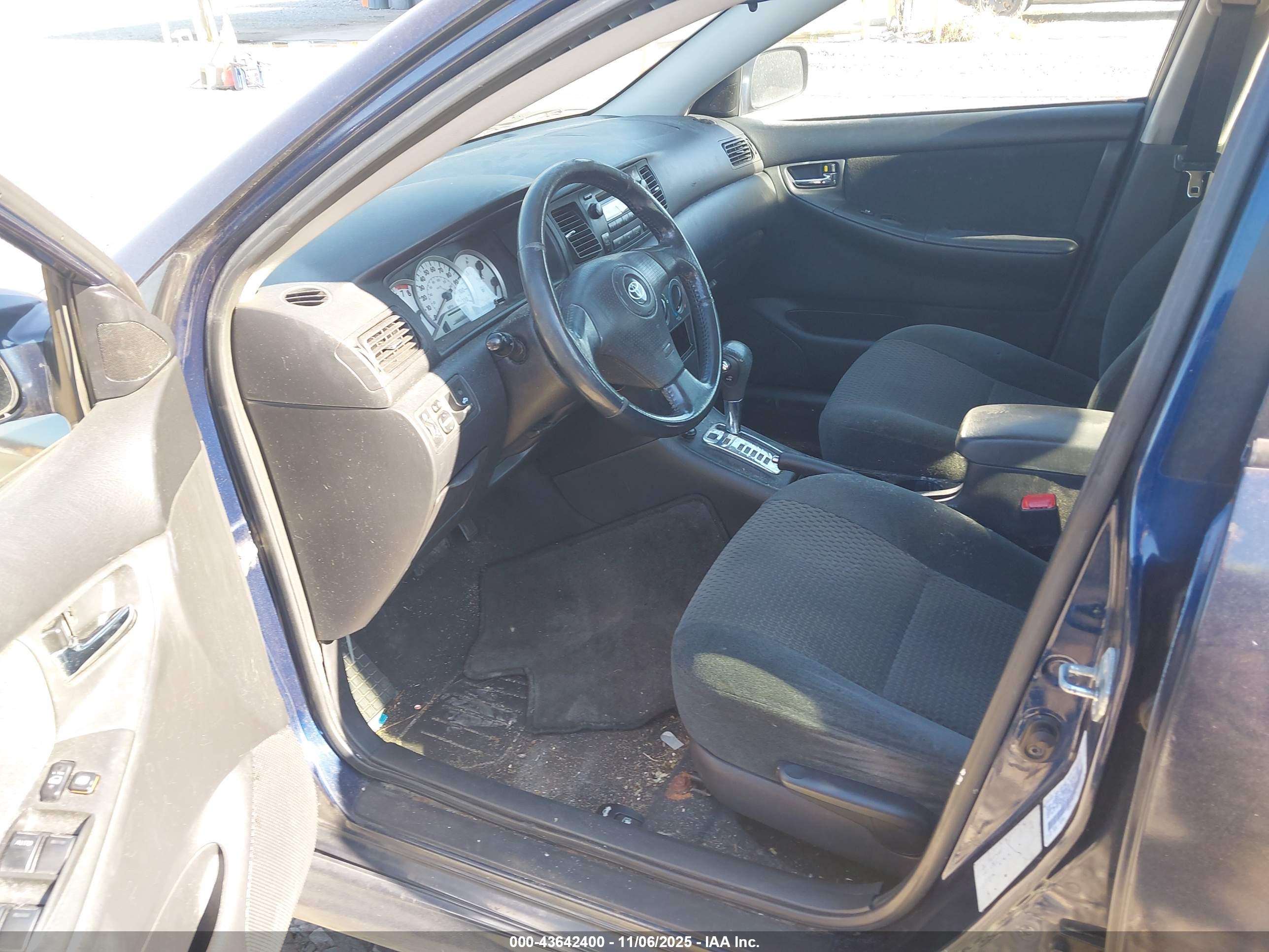 TOYOTA COROLLA image 5