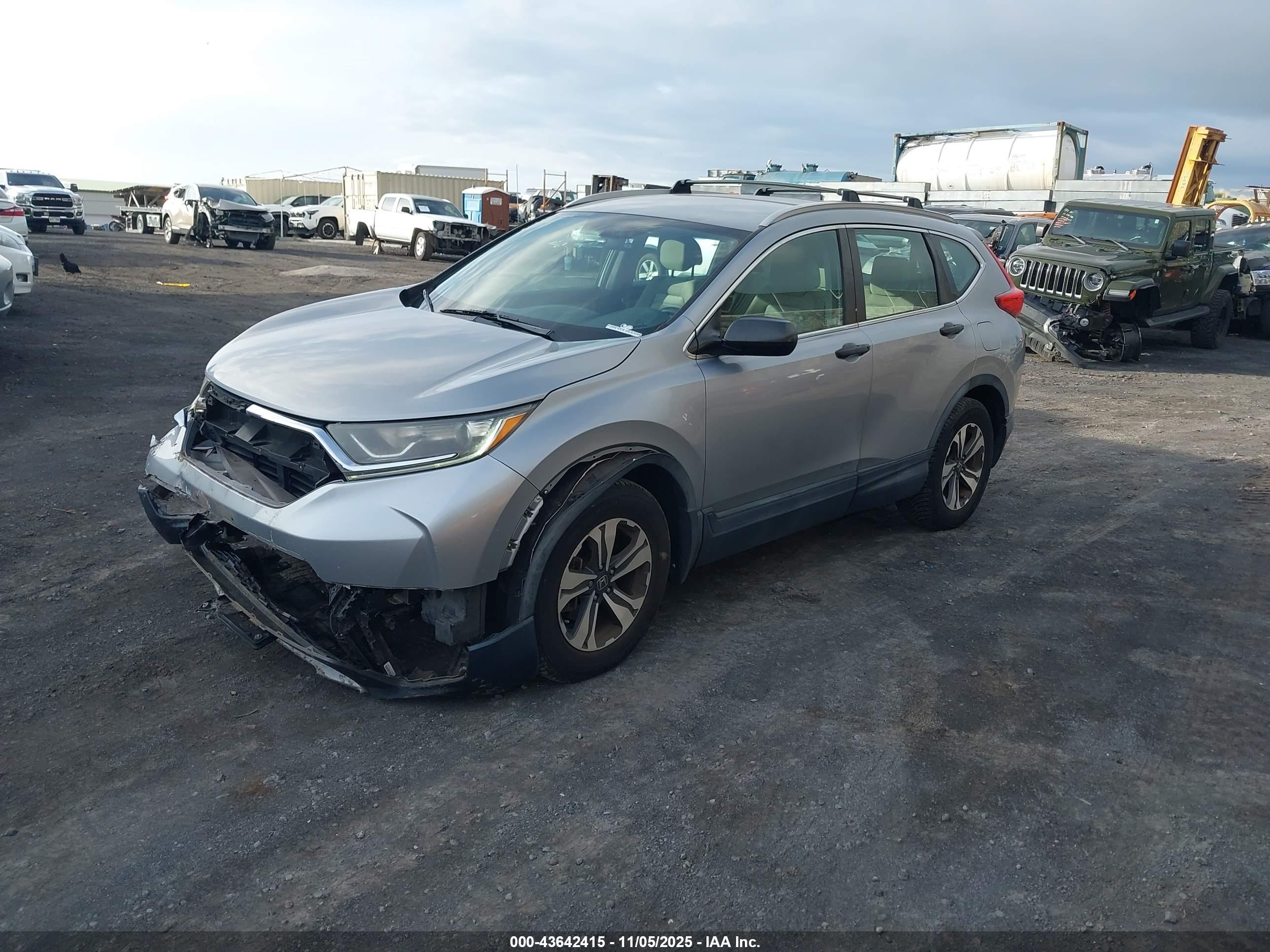 HONDA CR-V image 2