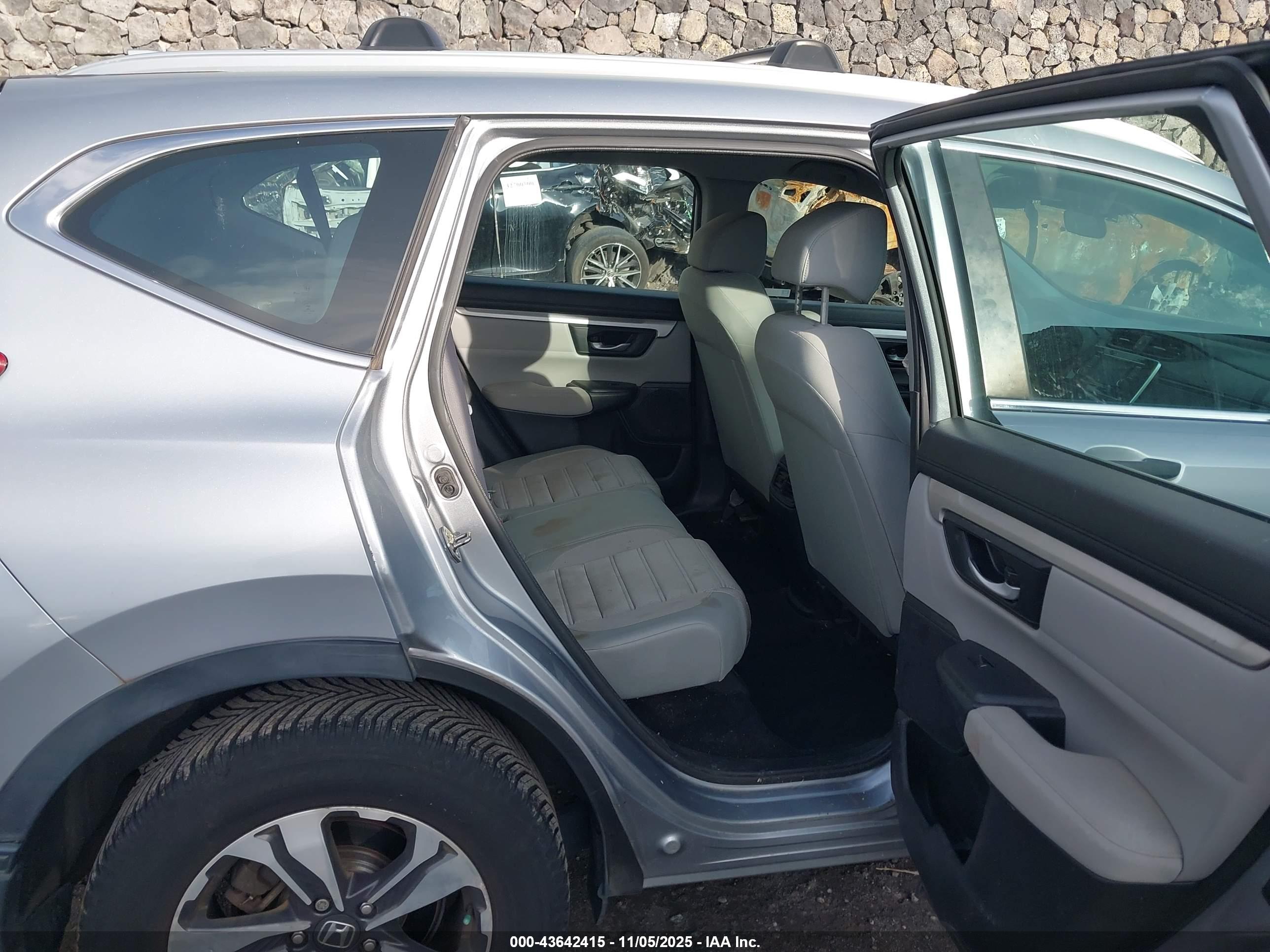 HONDA CR-V image 8