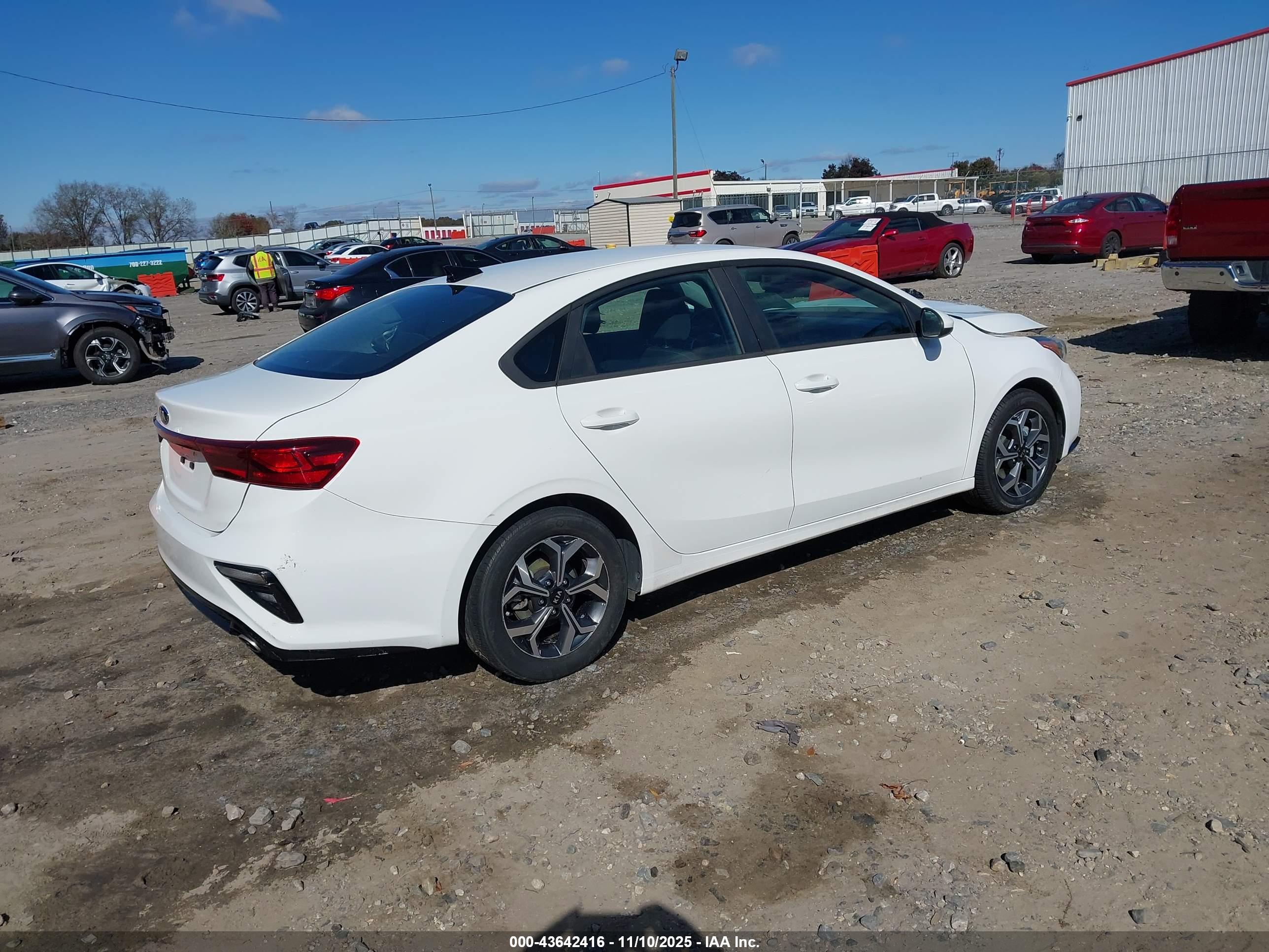 KIA FORTE image 4