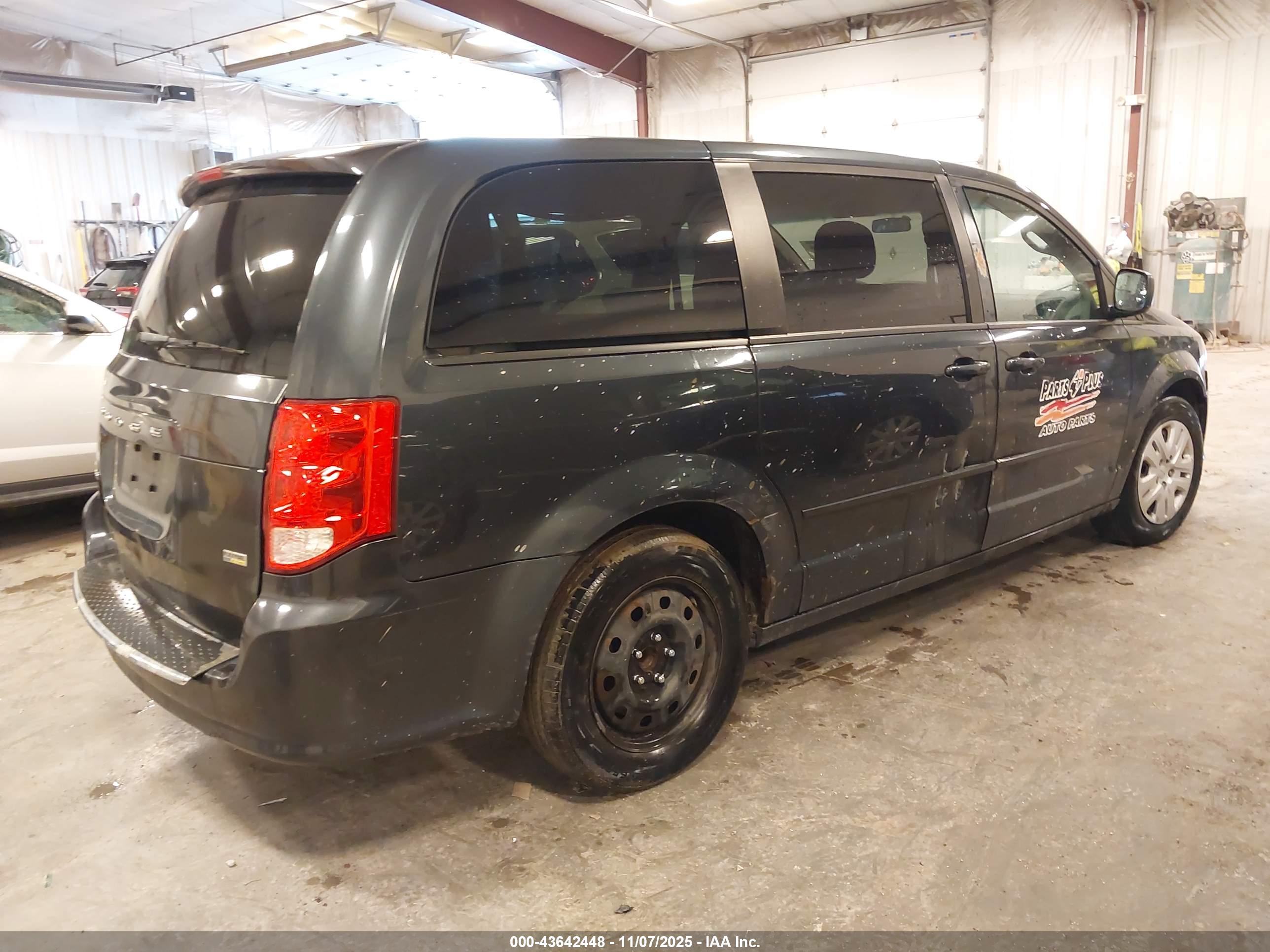 DODGE GRAND image 4