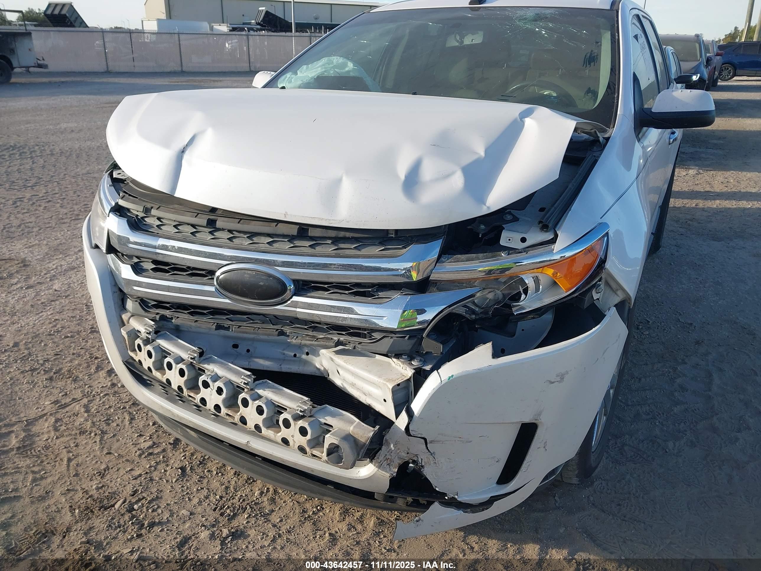 FORD EDGE image 6