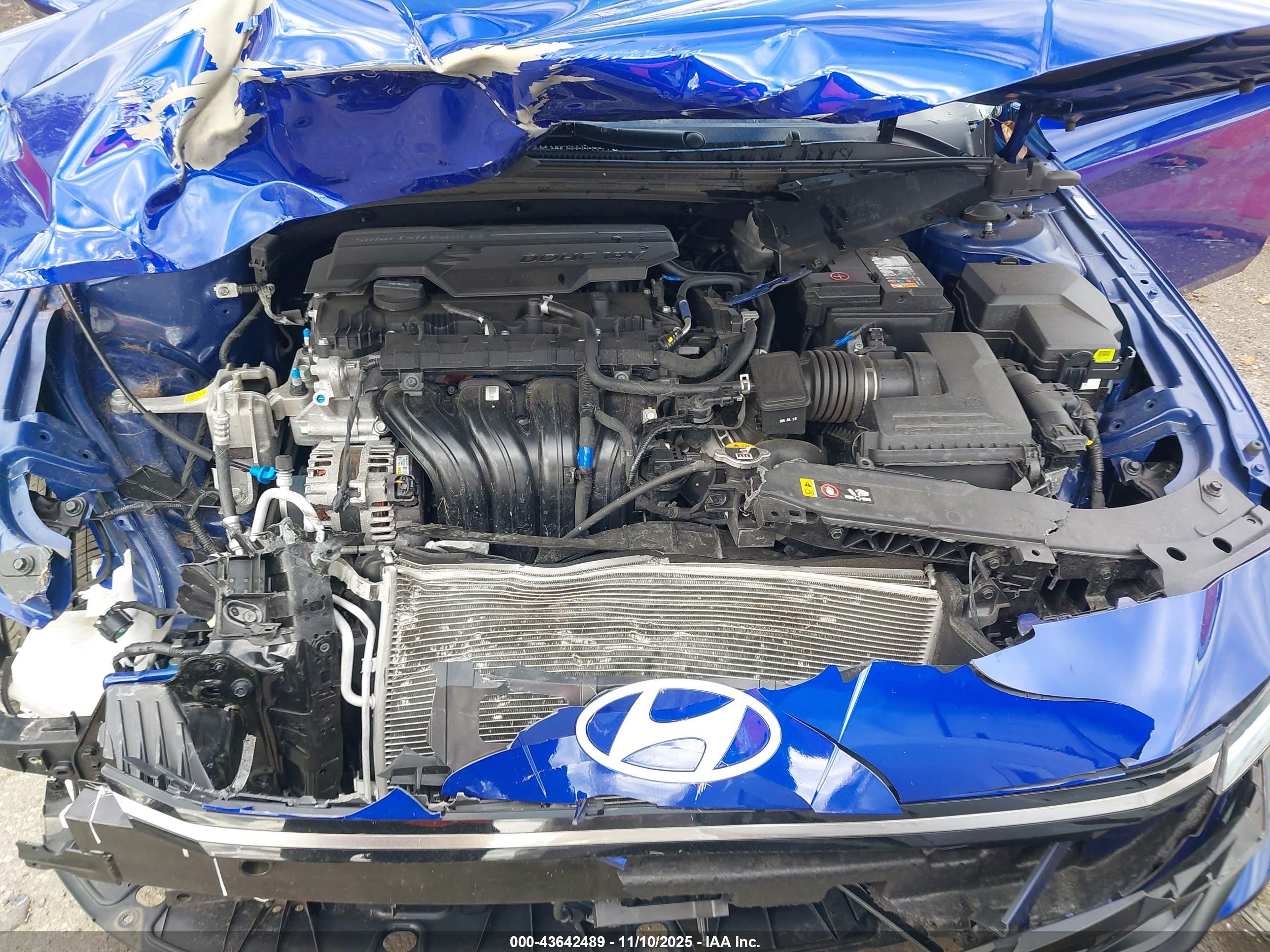 HYUNDAI ELANTRA image 10