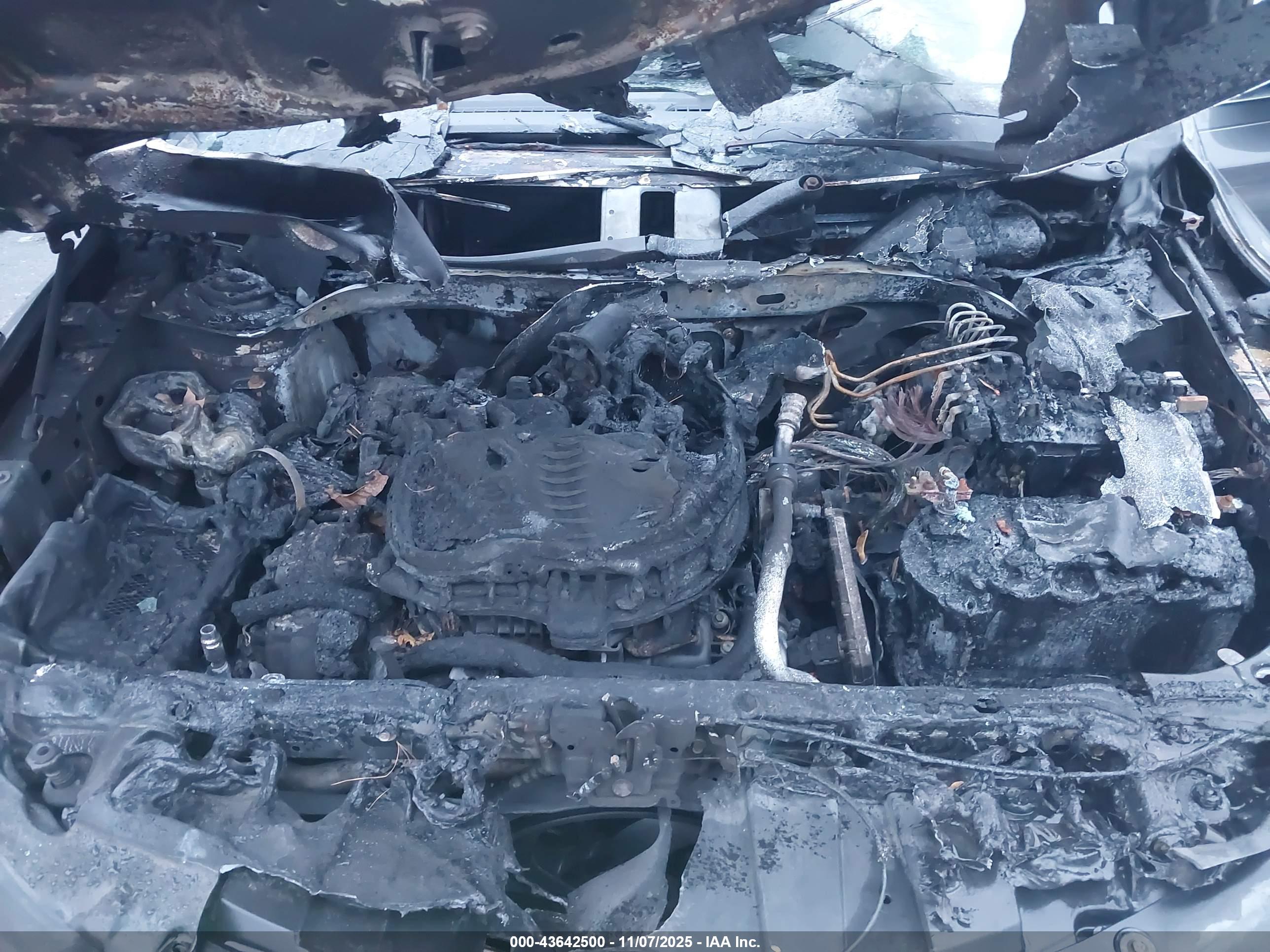 CHRYSLER 200 image 10
