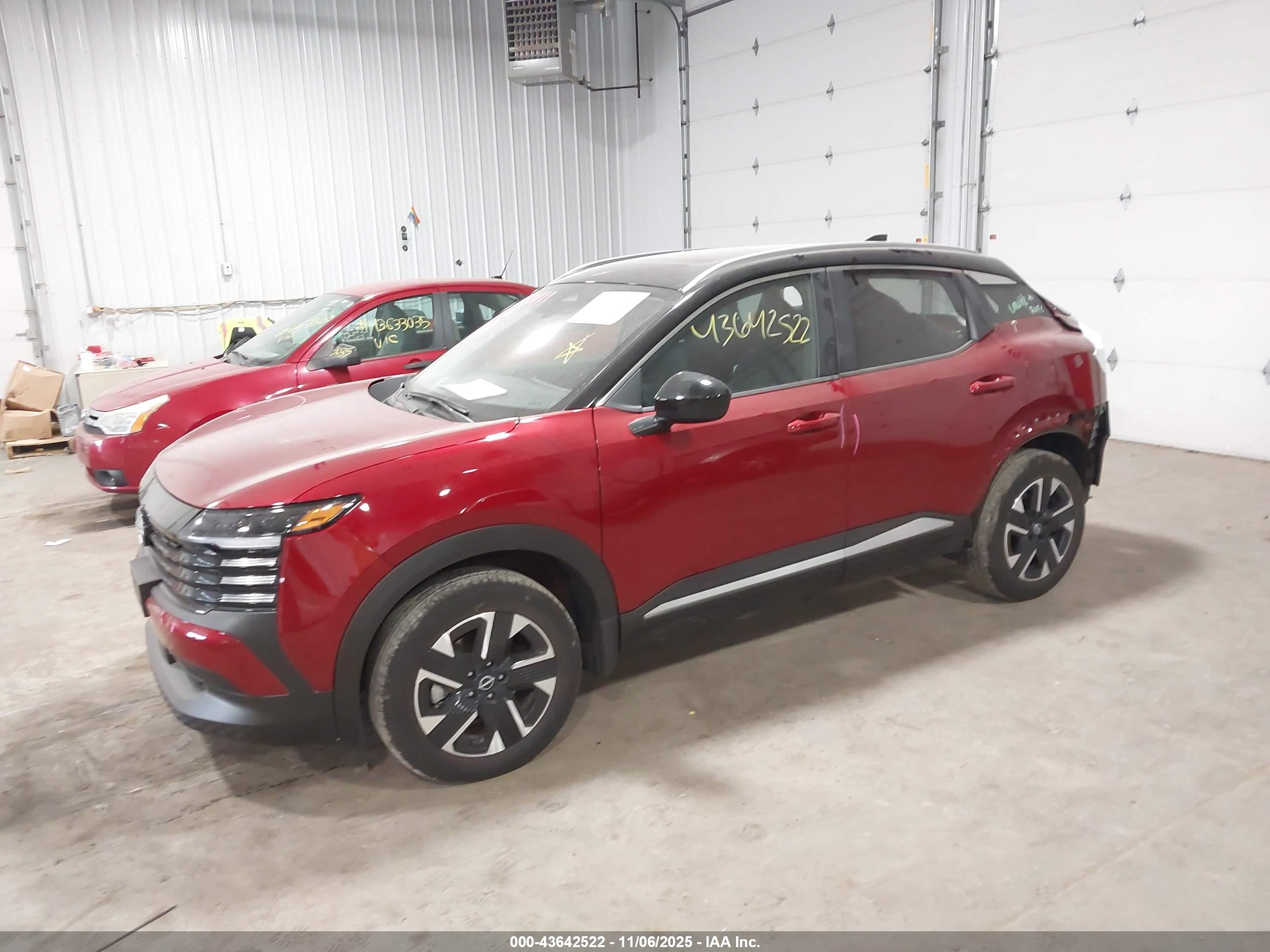 NISSAN KICKS image 2