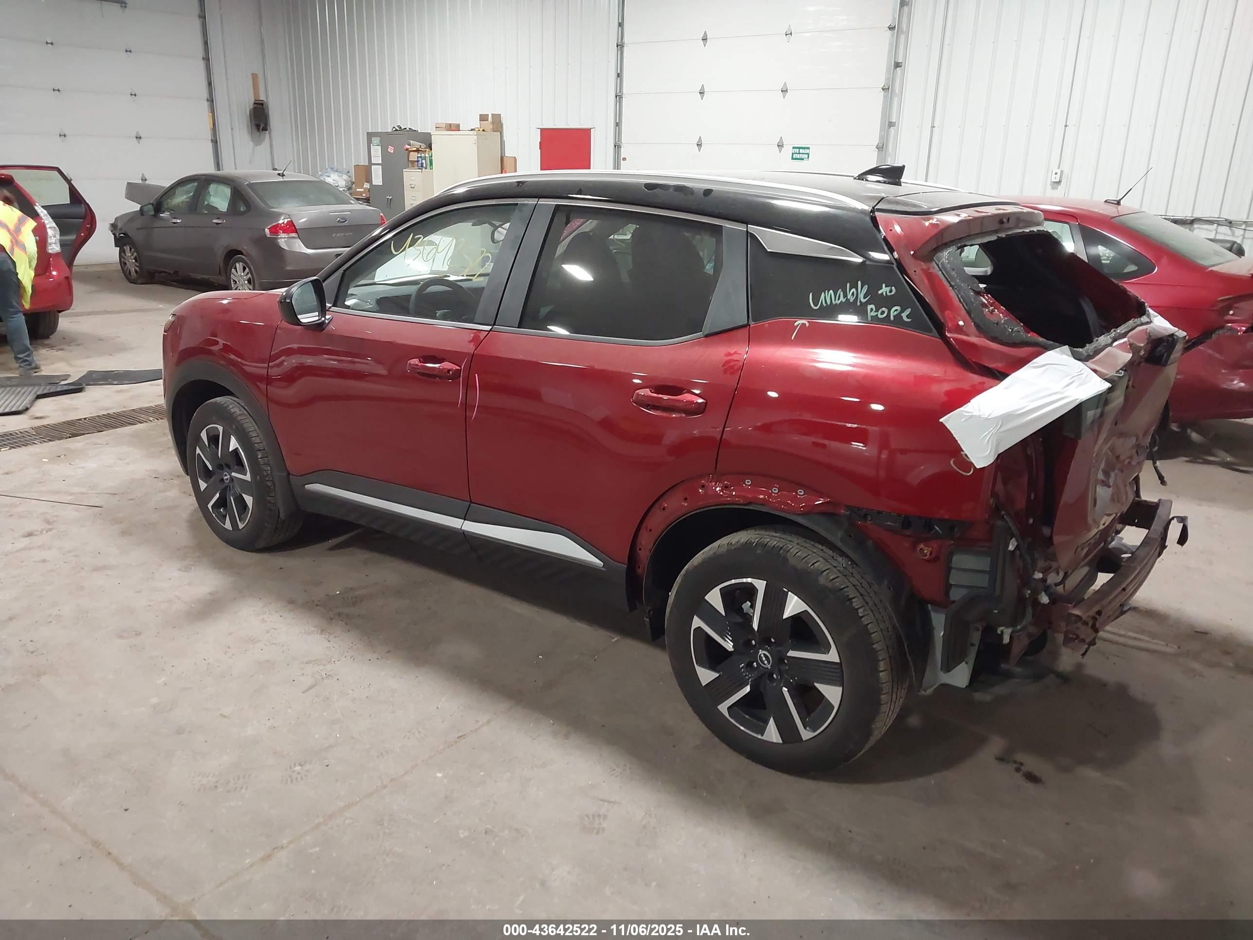 NISSAN KICKS image 3