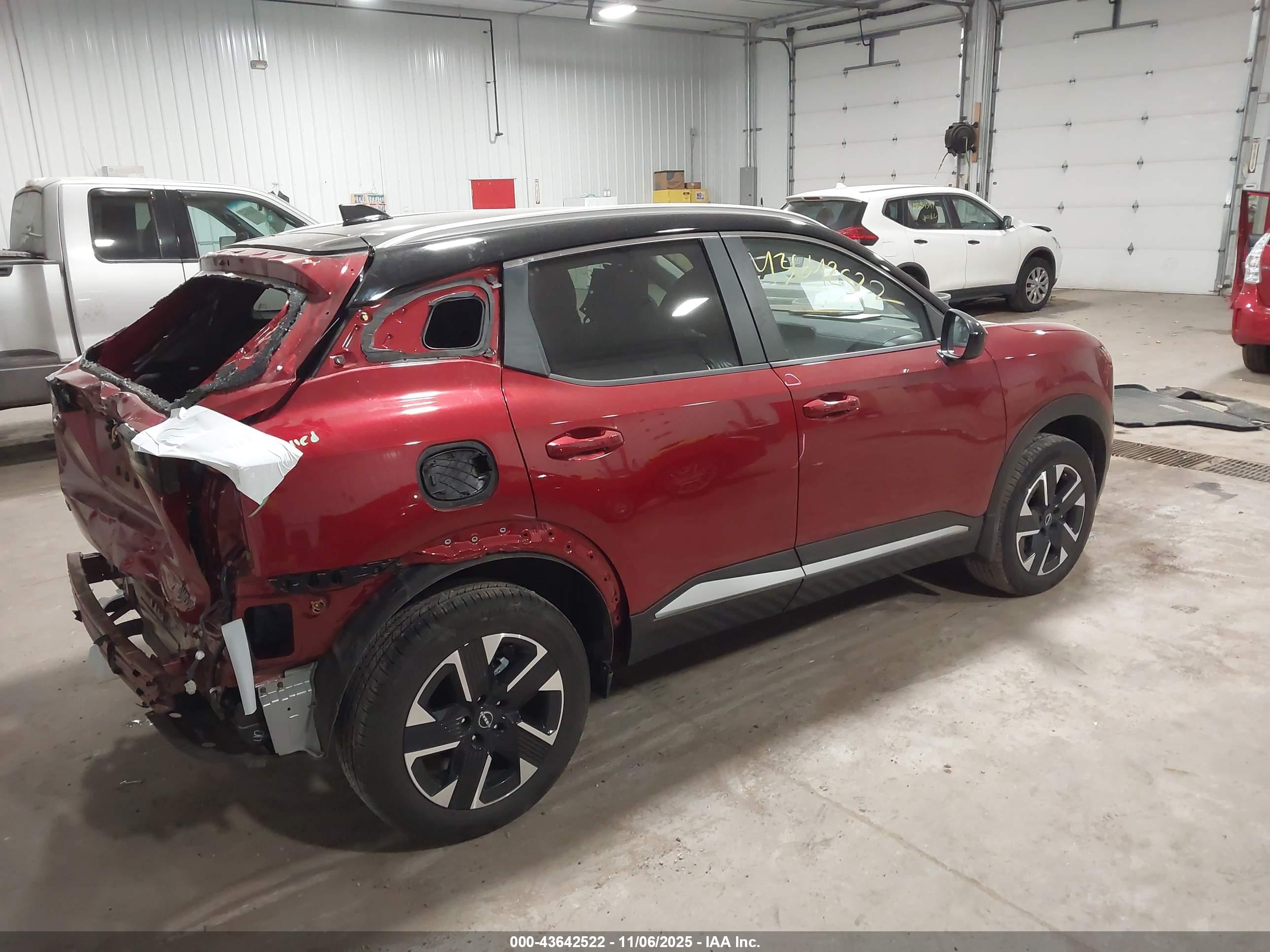 NISSAN KICKS image 4