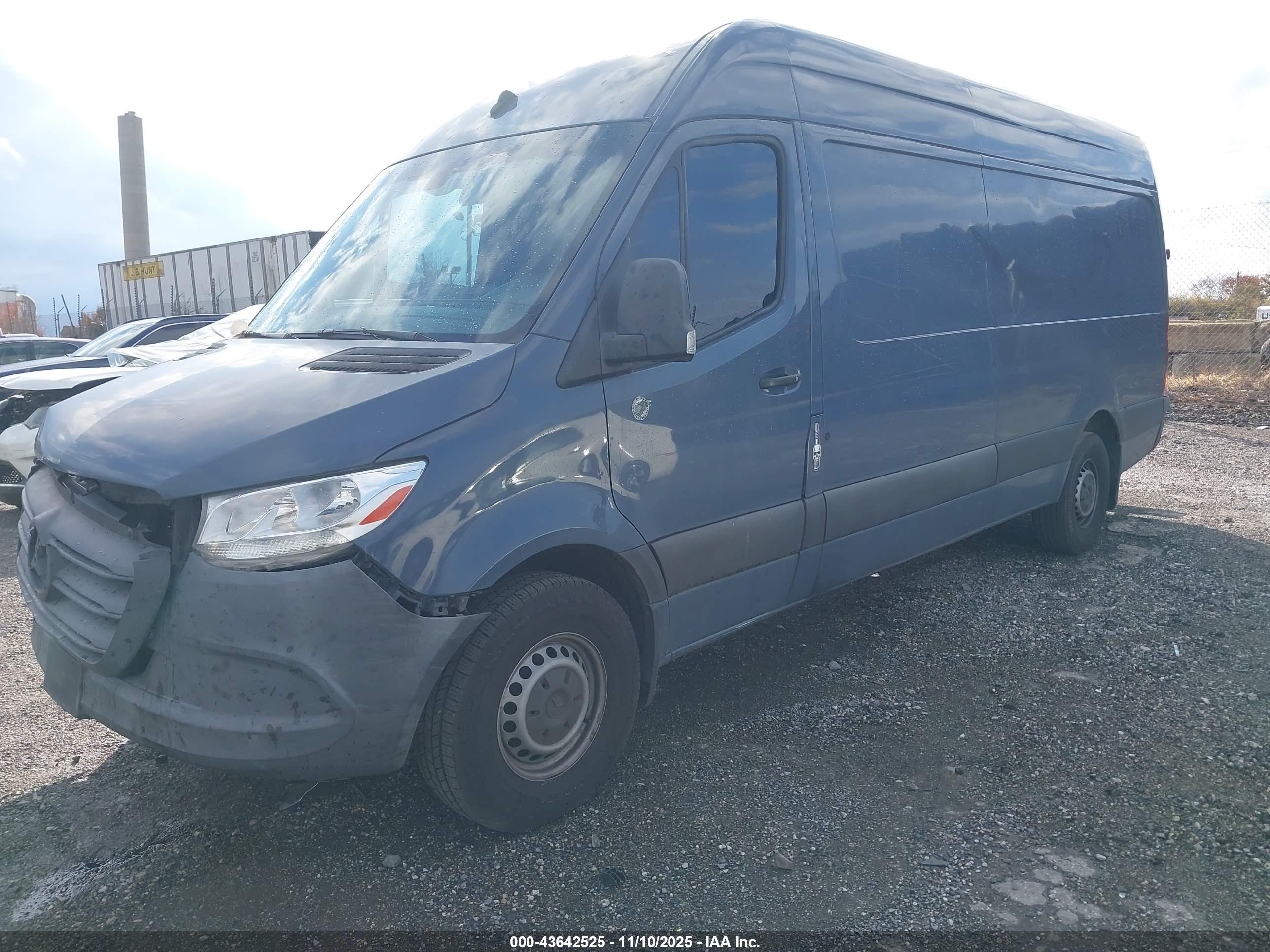 MERCEDES-BENZ SPRINTER image 2