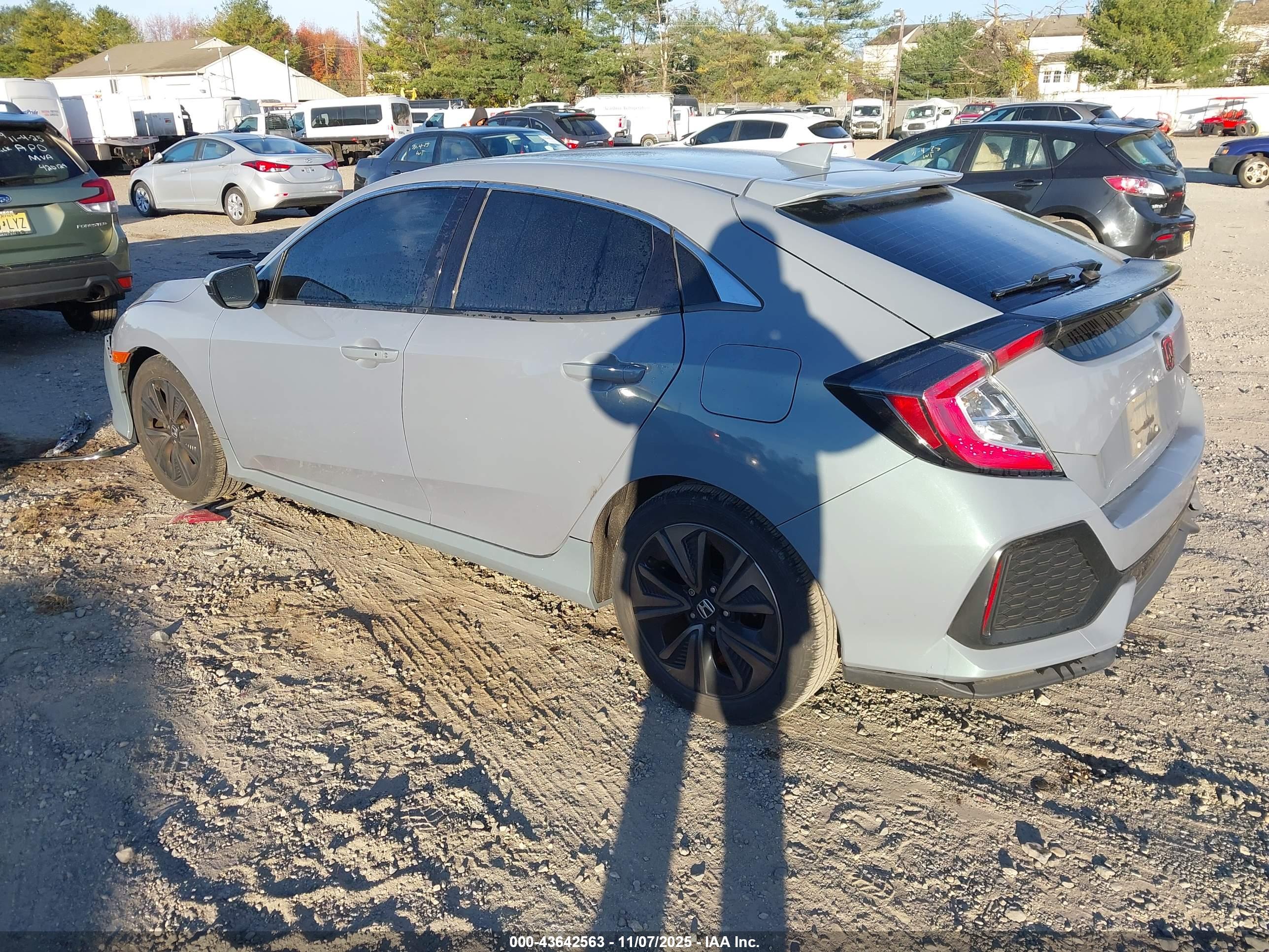 HONDA CIVIC image 3