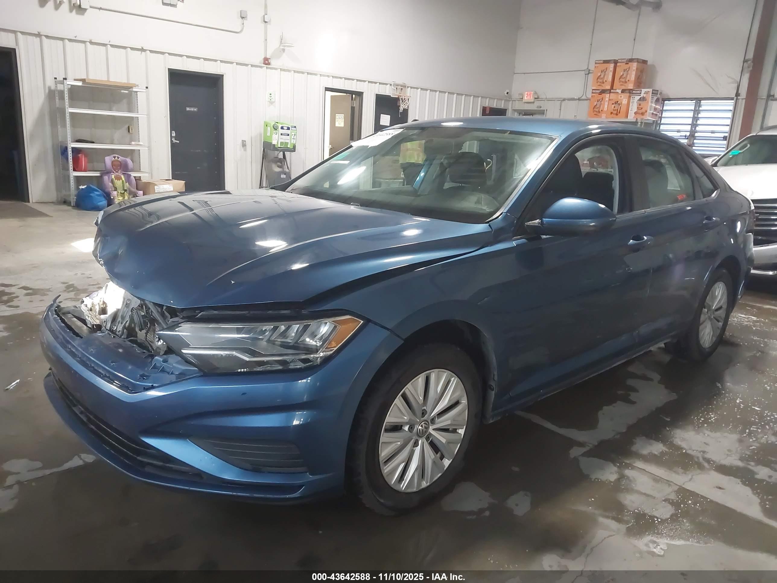 VOLKSWAGEN JETTA image 2