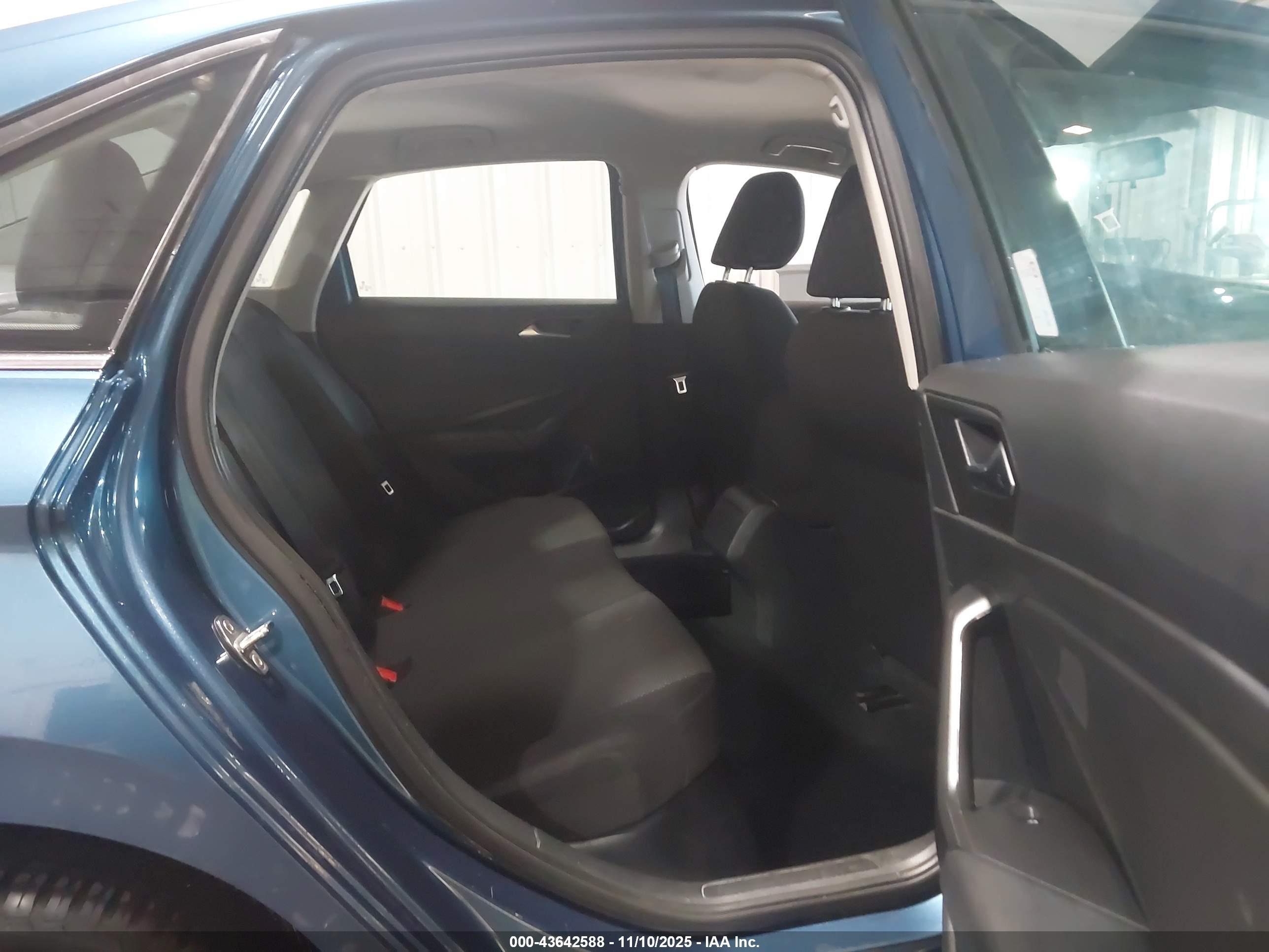 VOLKSWAGEN JETTA image 8