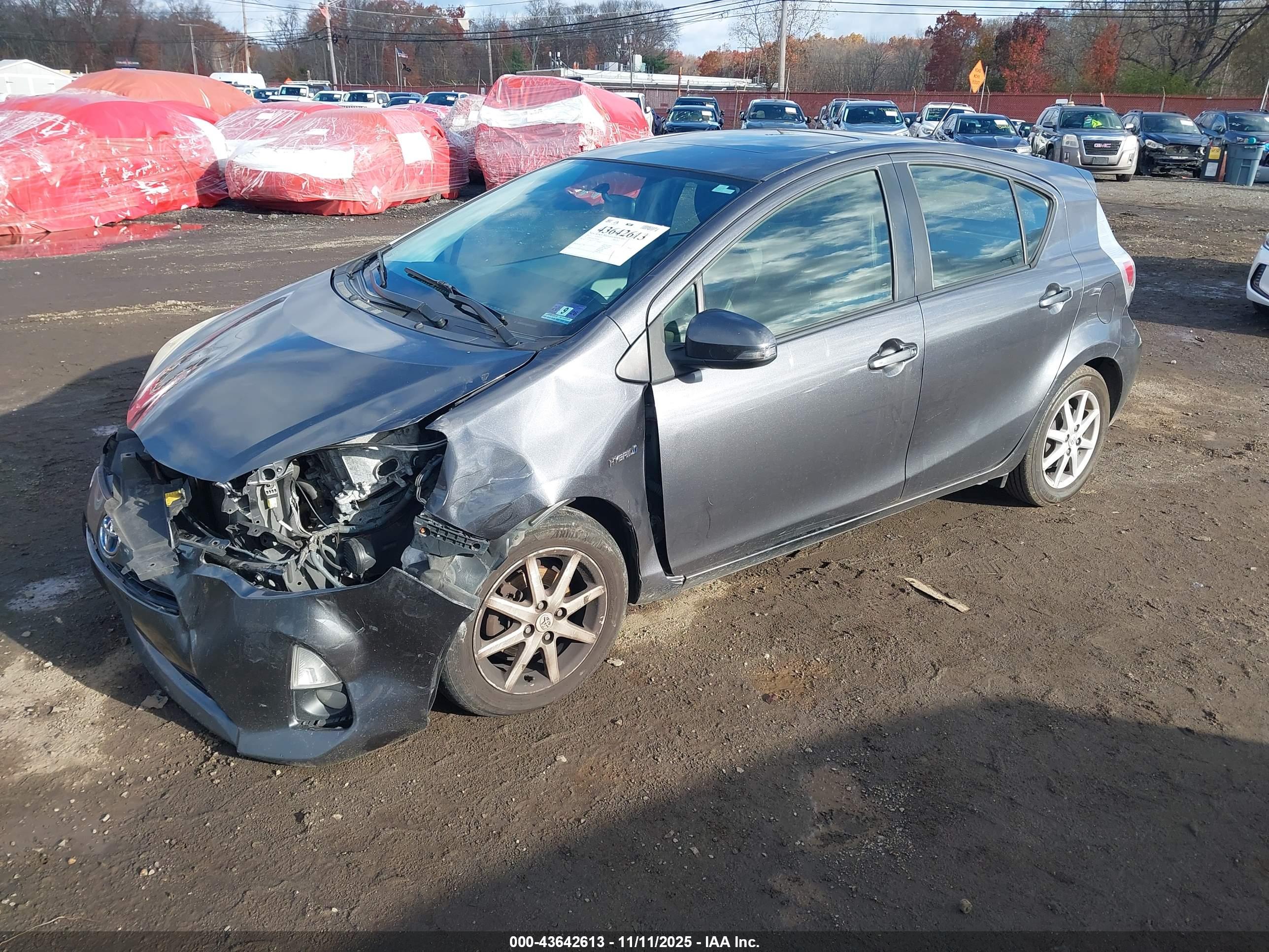 TOYOTA PRIUS image 2