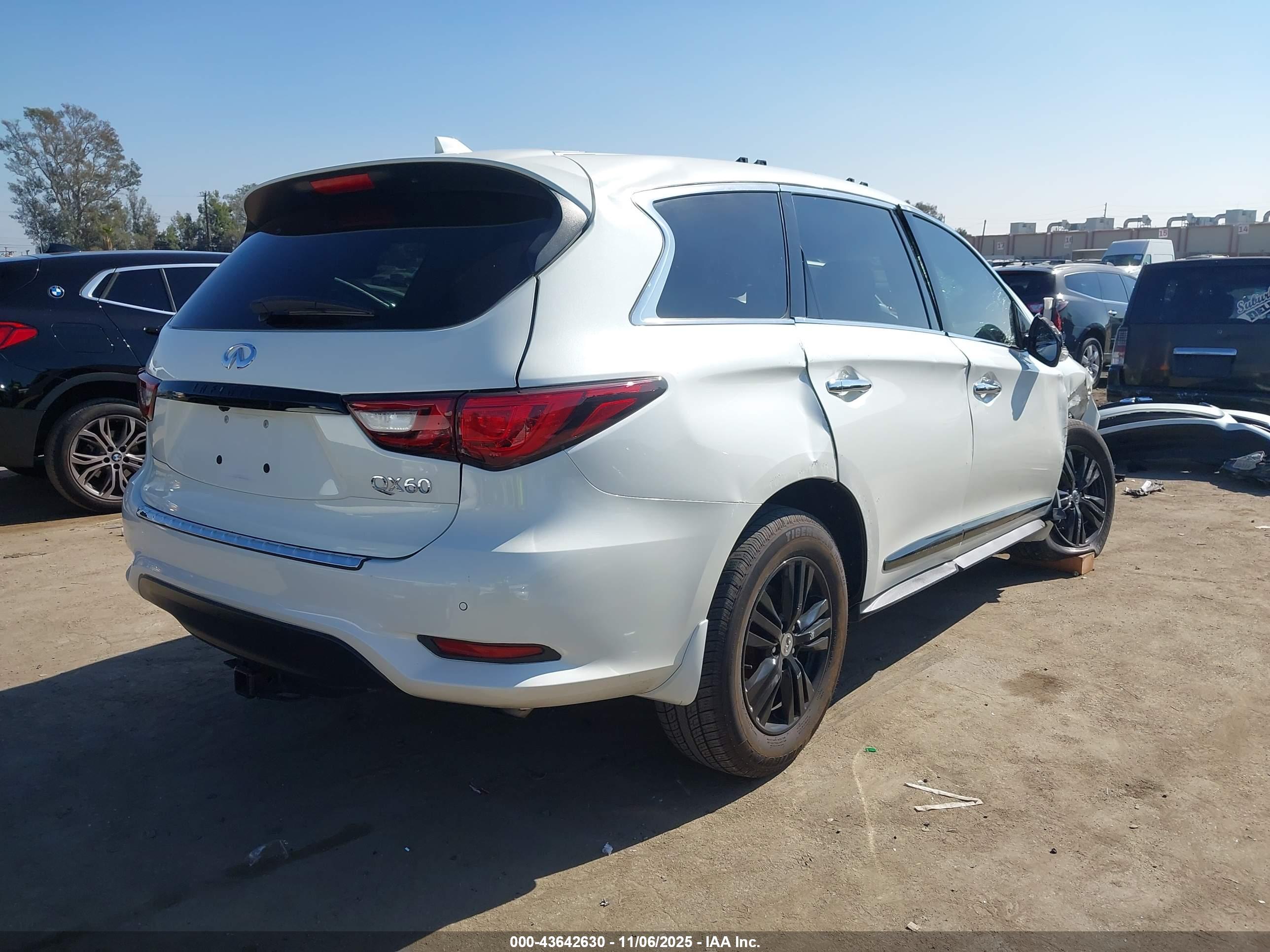INFINITI QX60 image 4