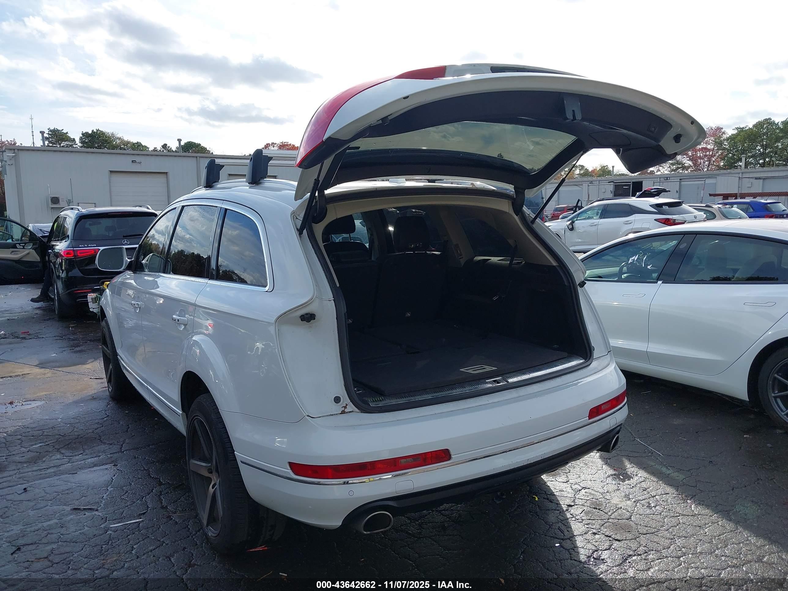 AUDI Q7 image 3
