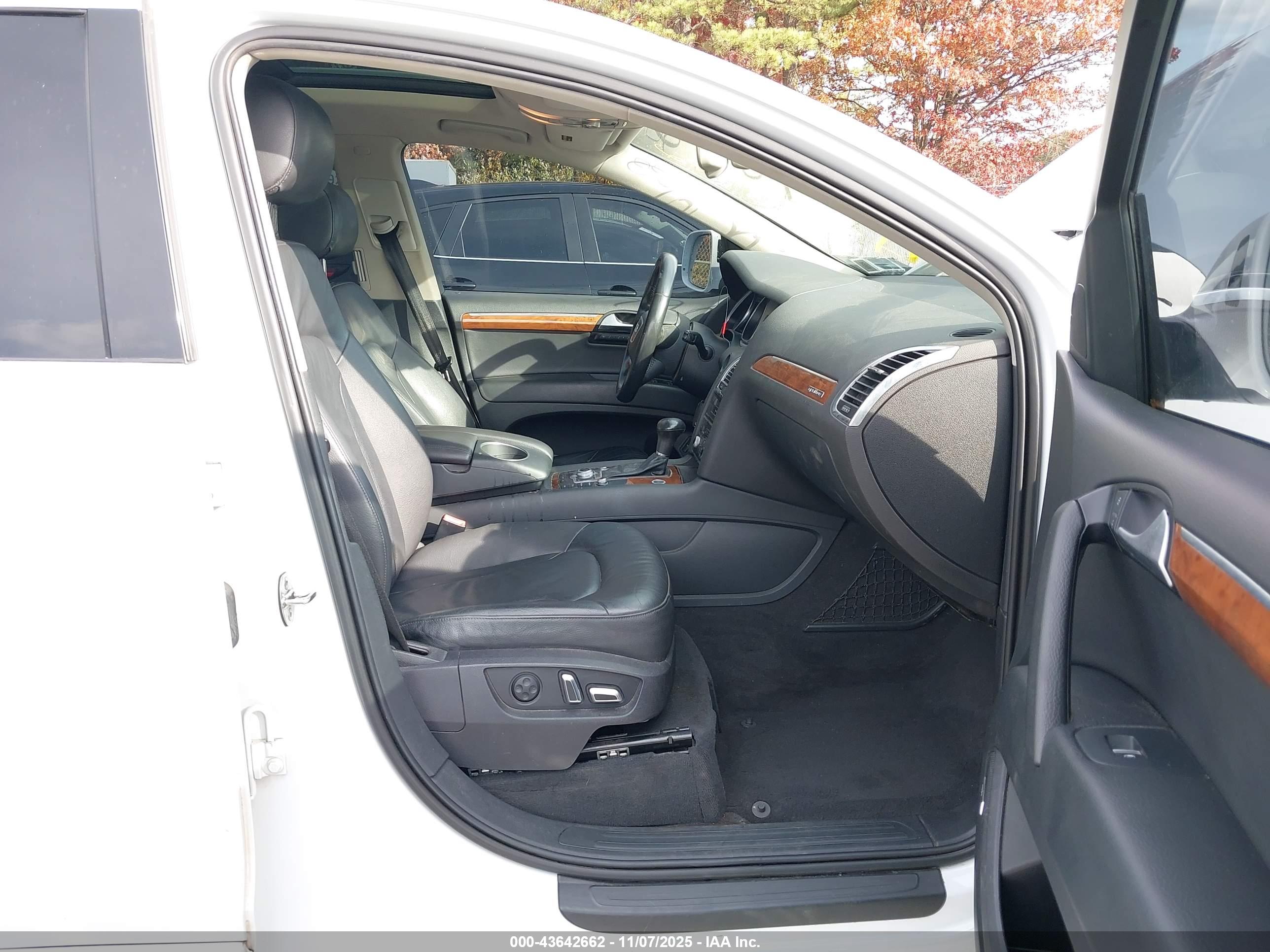 AUDI Q7 image 5
